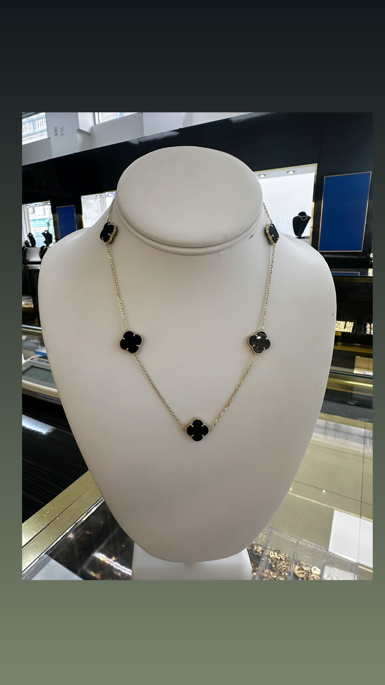 Collar de trébol 10 k