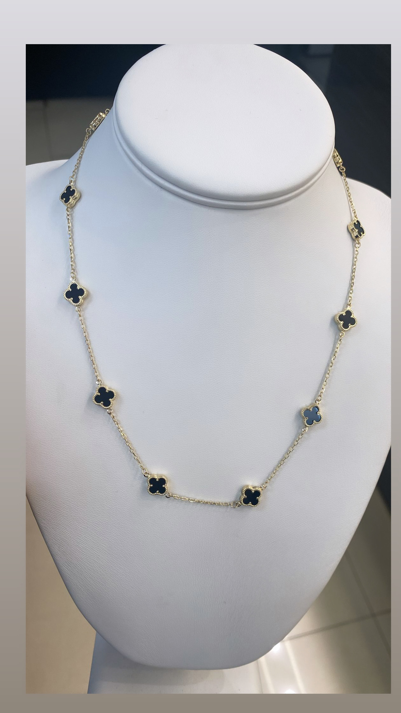 Collar de trébol 10 k