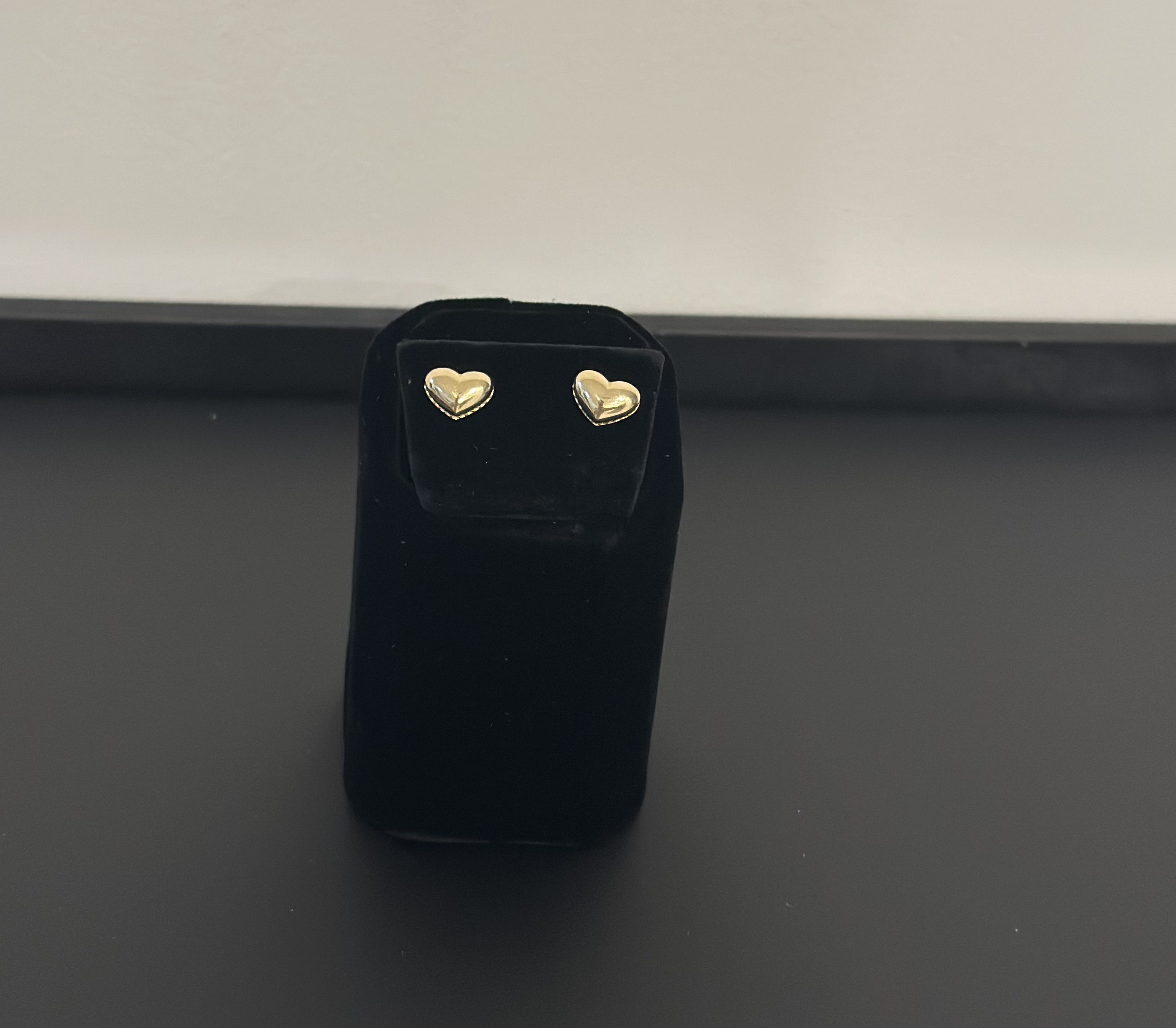 Pendientes de oro en forma de corazón 14k