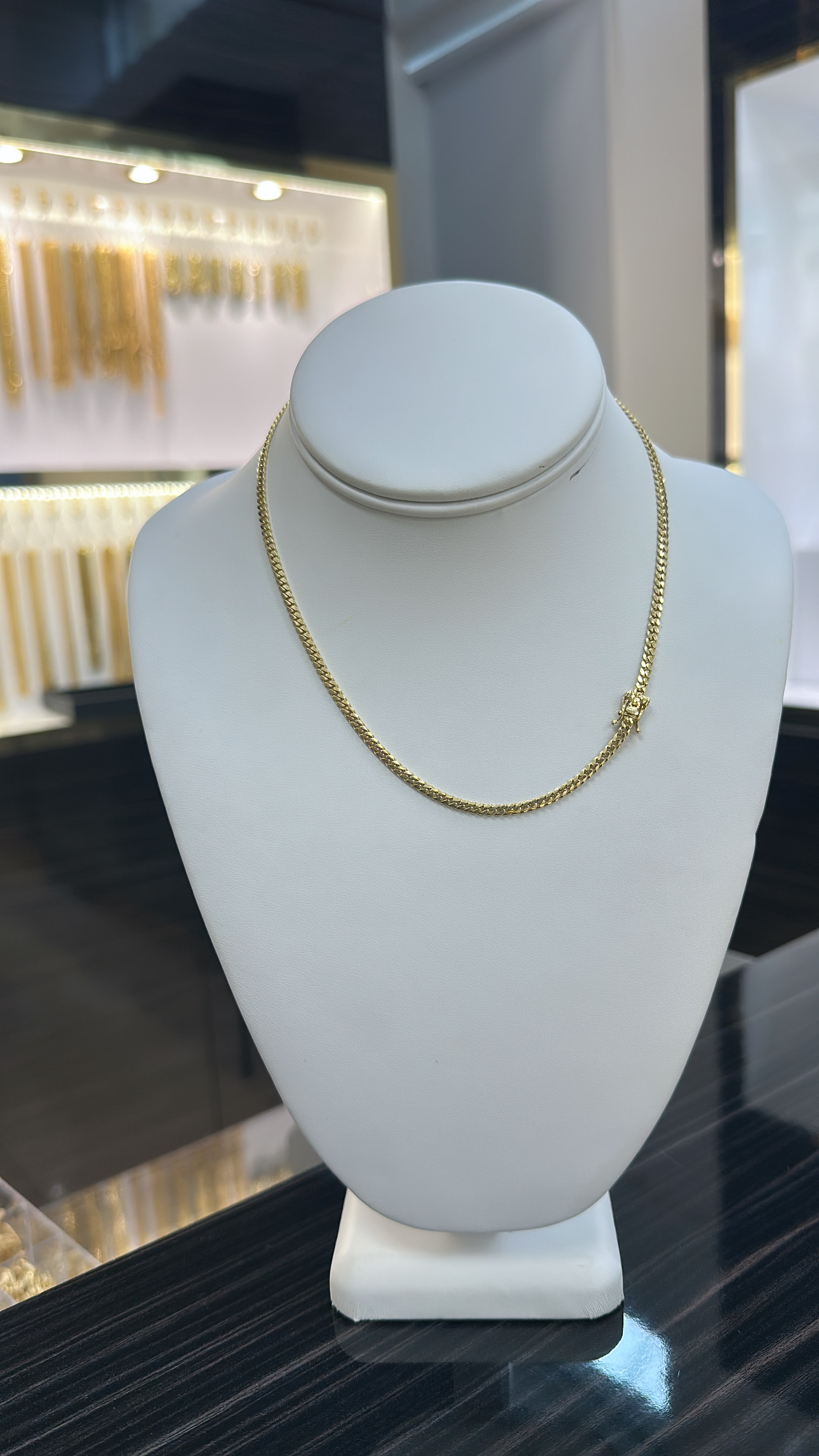 Cadena sólida con cierre de caja 10k