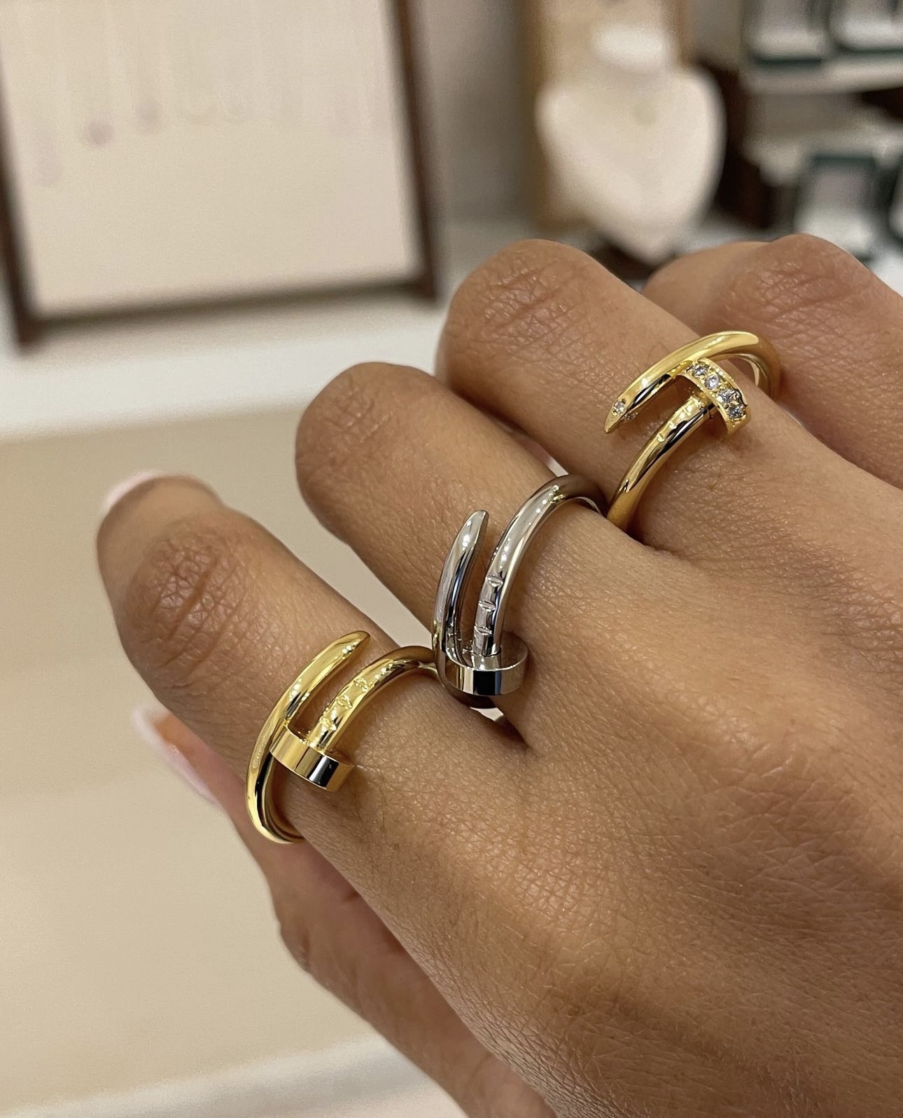 Elegantes sortijas de mujer 10k