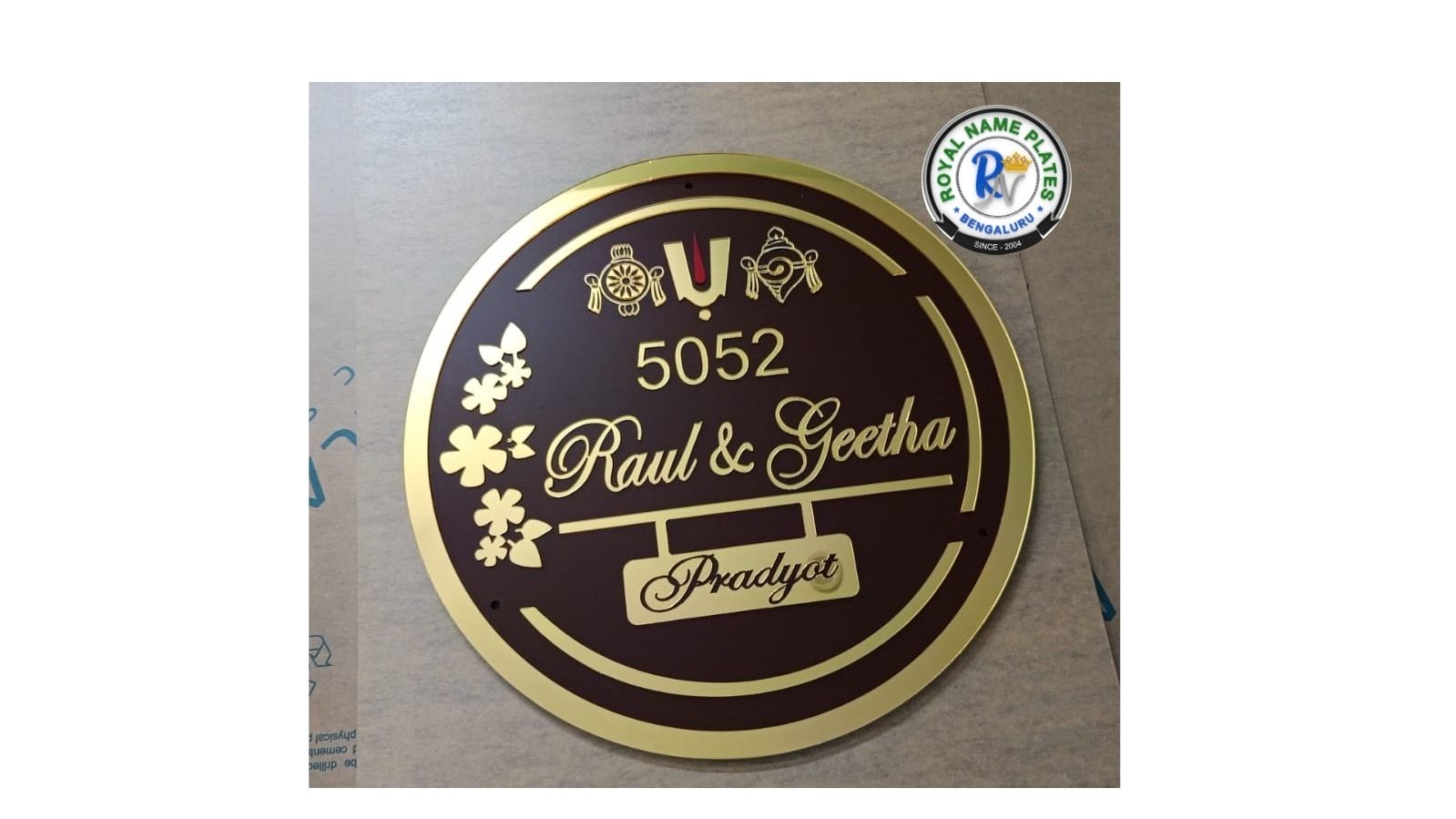 Glassy Circular Acrylic House Name Plate – Divine Brown & Gold Edition