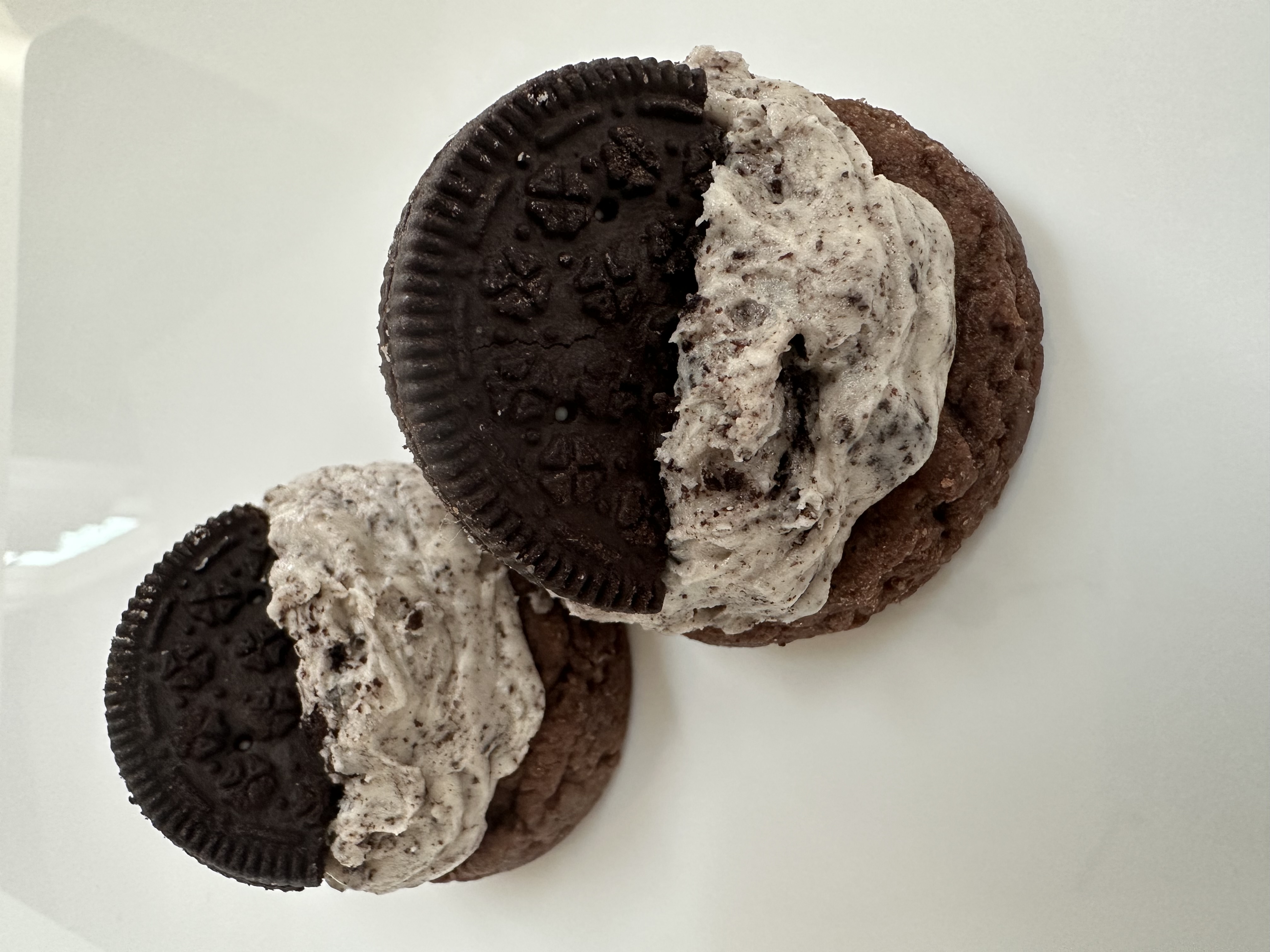 Chocolate Cream Cookie Milkshake Cookie