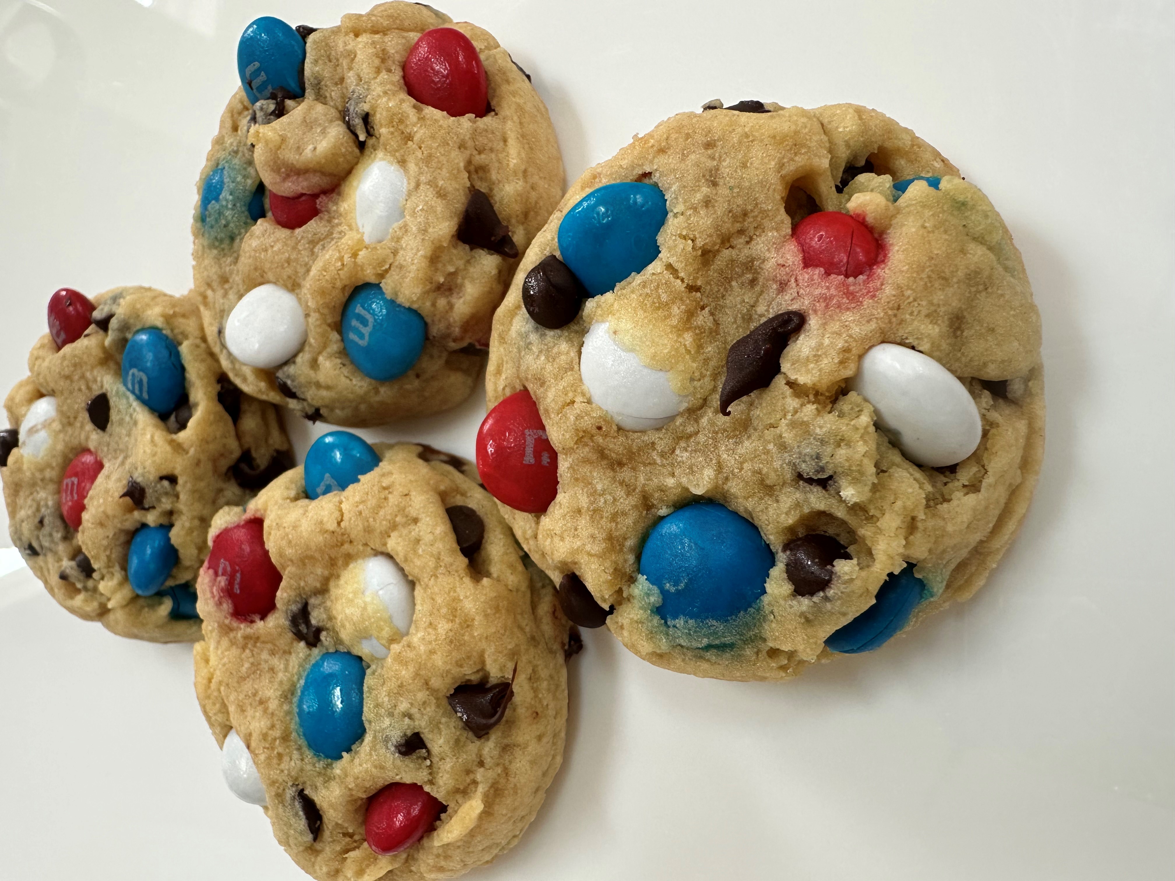 M&M Chocolate Chip Cookie