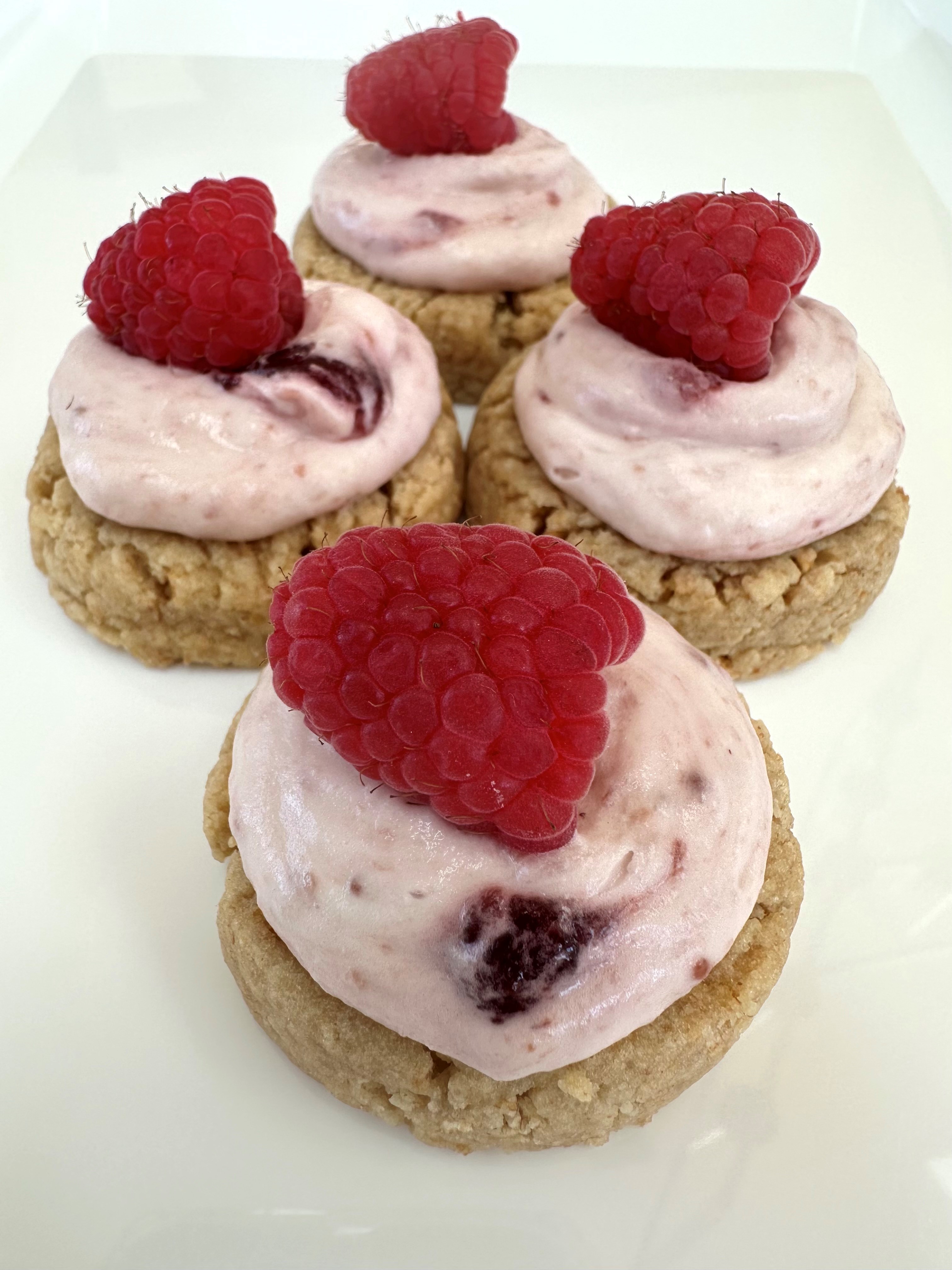 Raspberry Cream Cookie