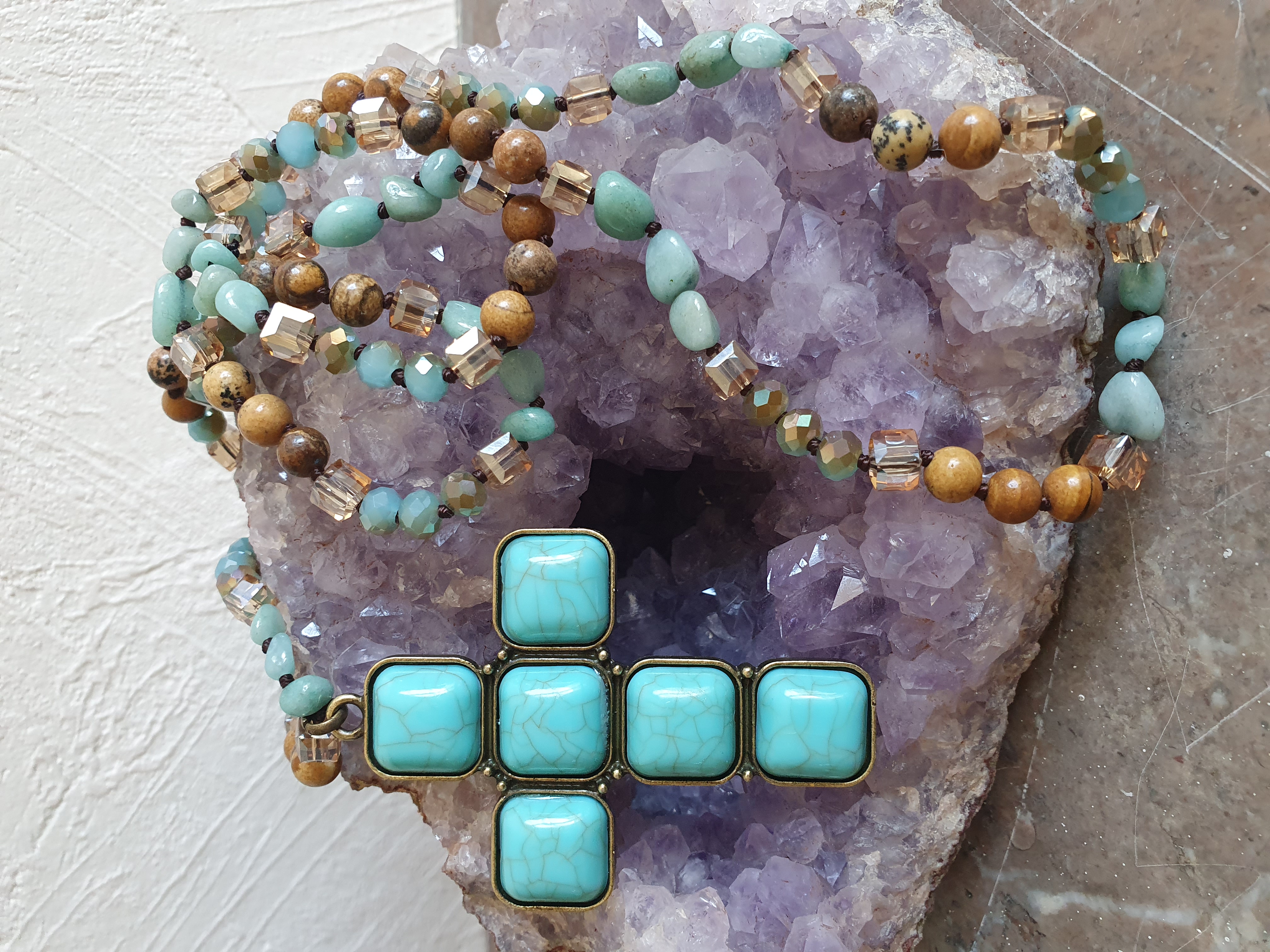 Sautoirs Croix Sacrée