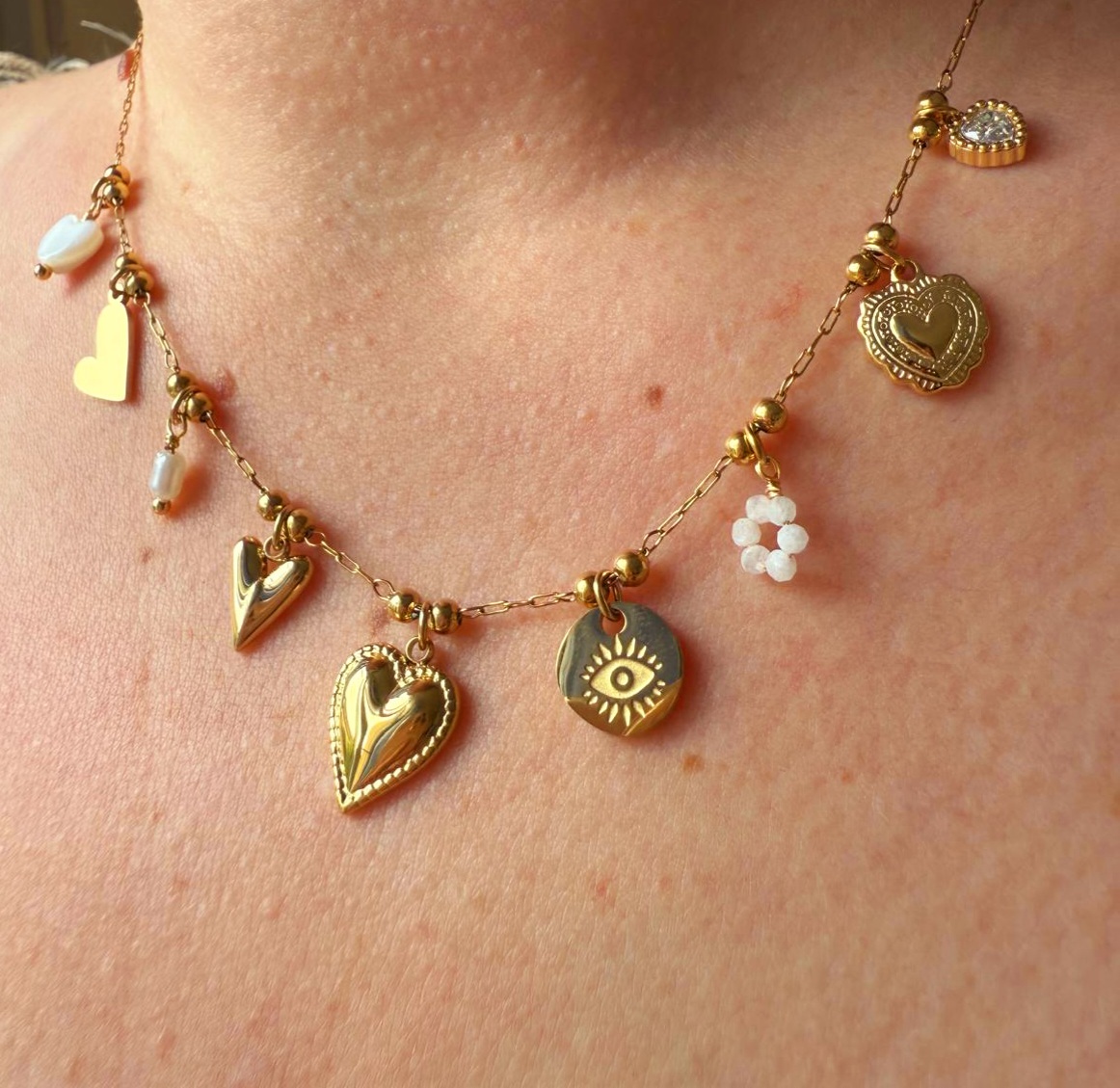 Collier " Amour sacré " - Acier inoxydable doré