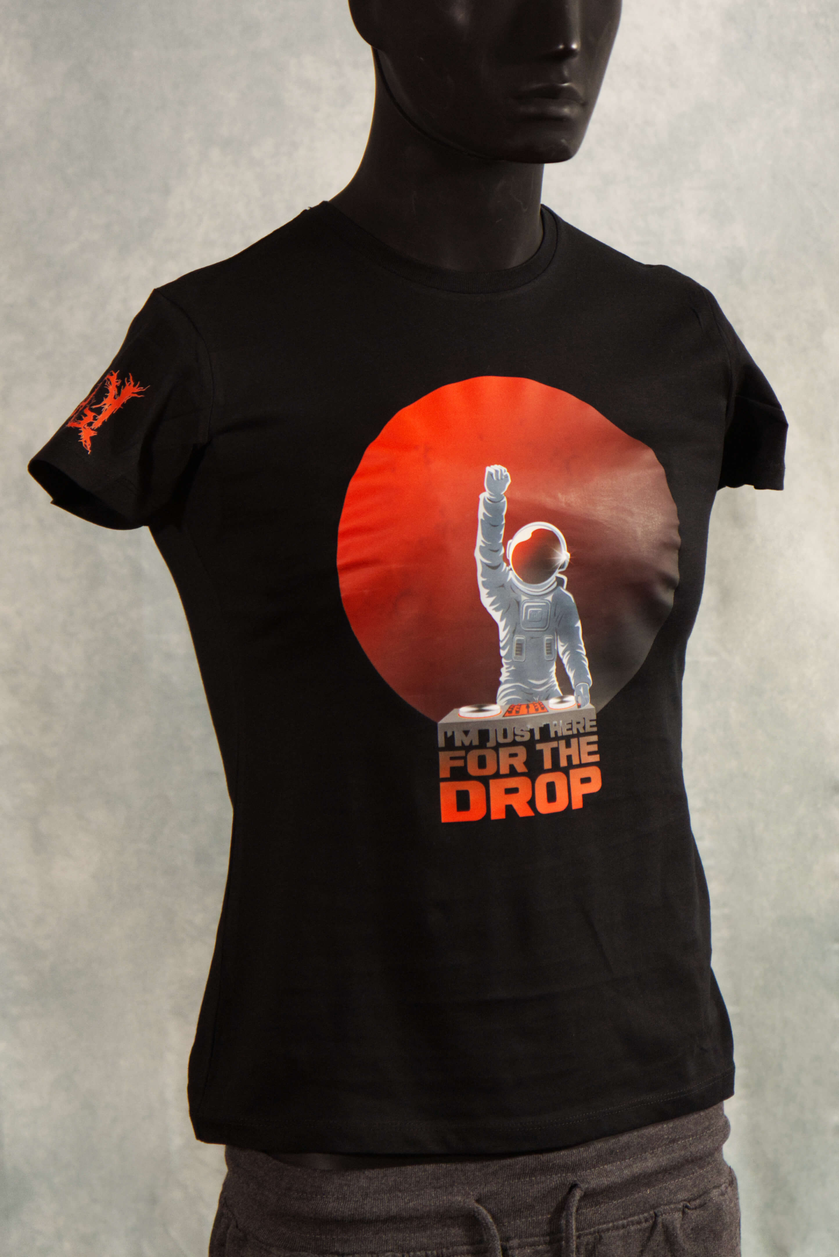 Girly Tee - Here for the Drop