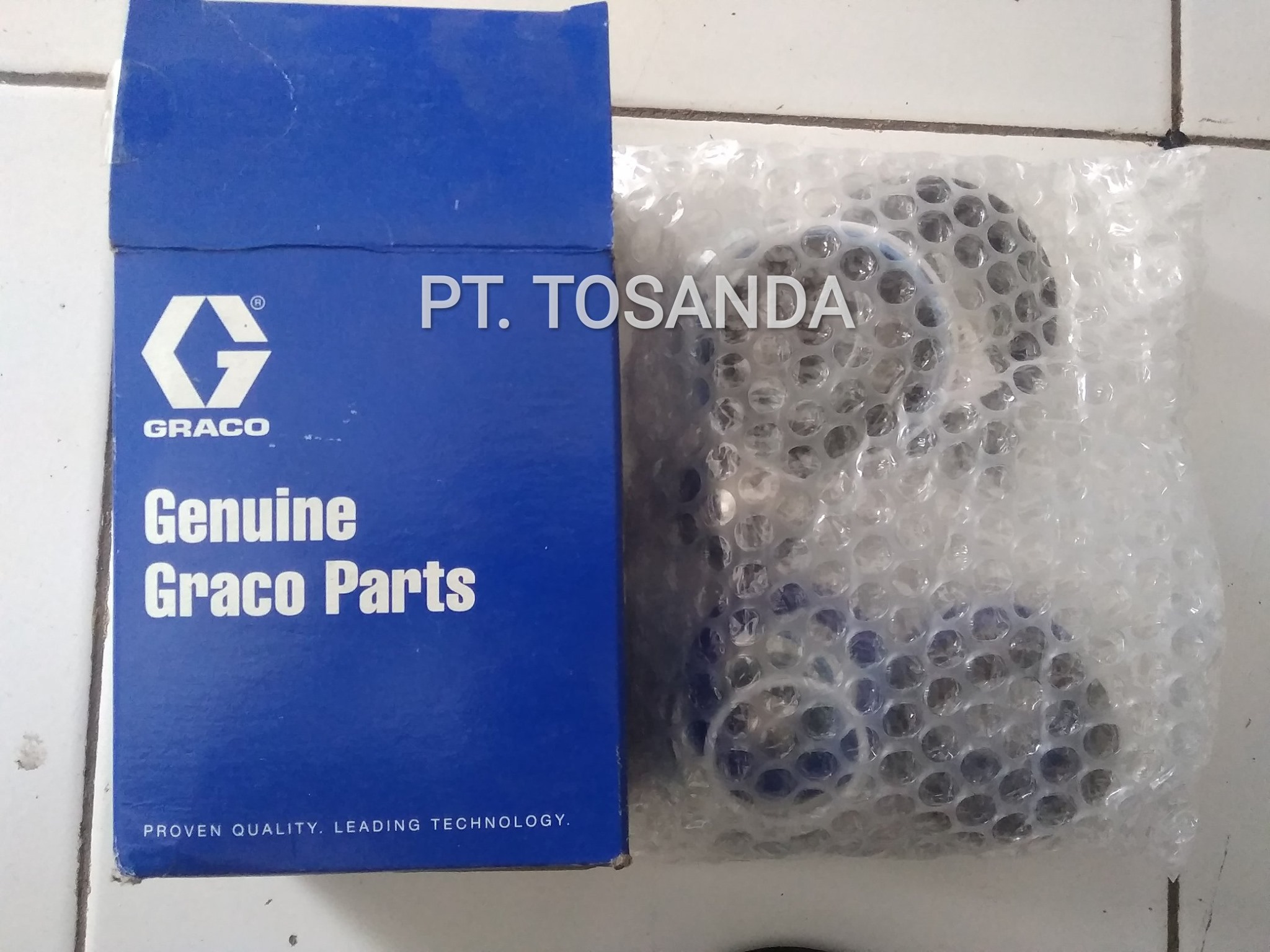GRACO REPAIR KIT LOWER PUMP 290 CC 25D235