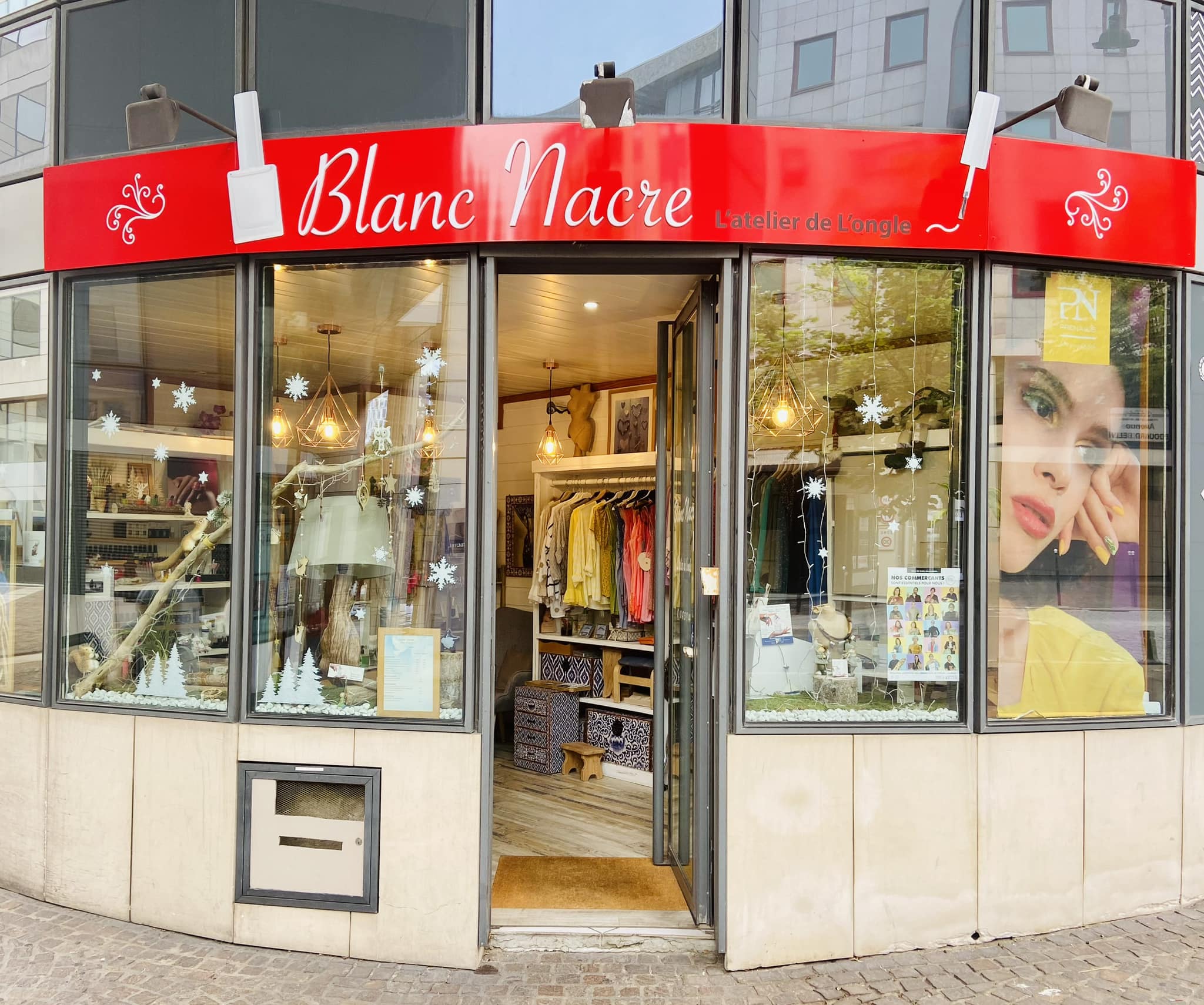 Blanc Nacre l'atelier de l'ongle