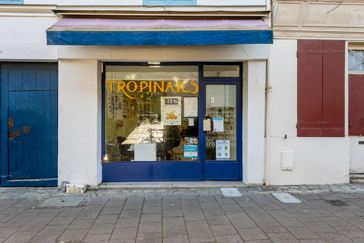 Tropinails