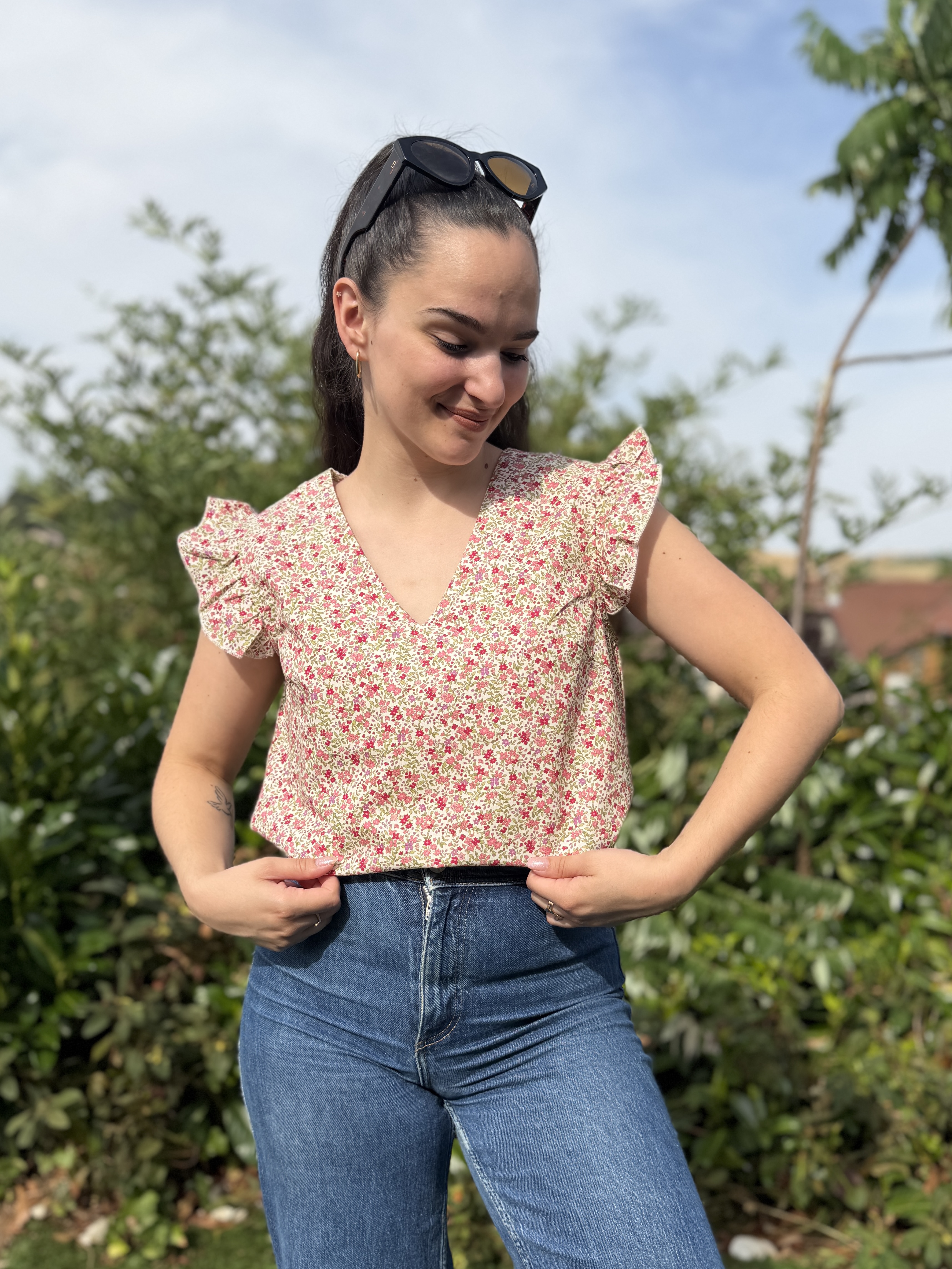 Blouse fleurie à volants