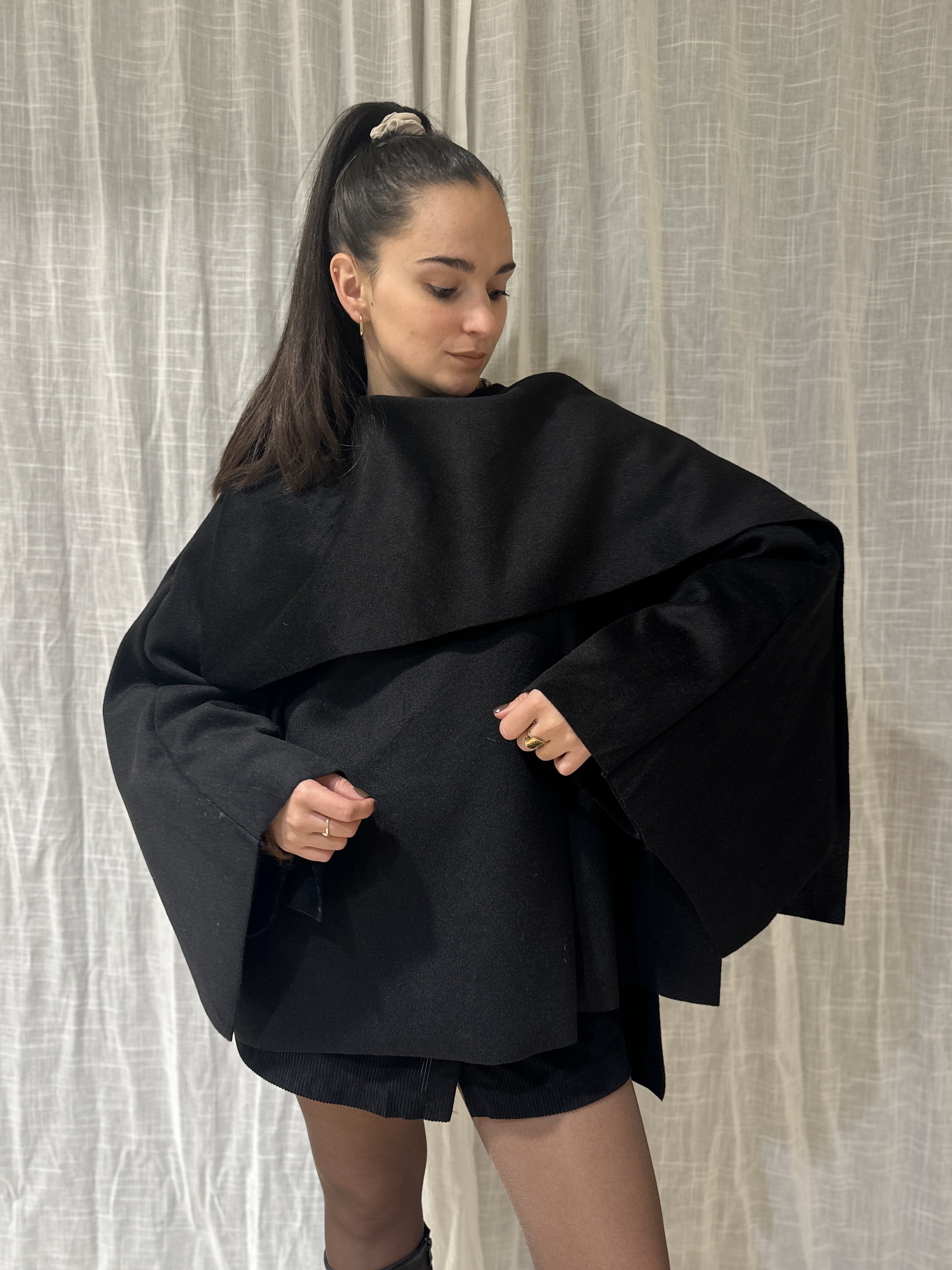 Cape AMANDA Noire