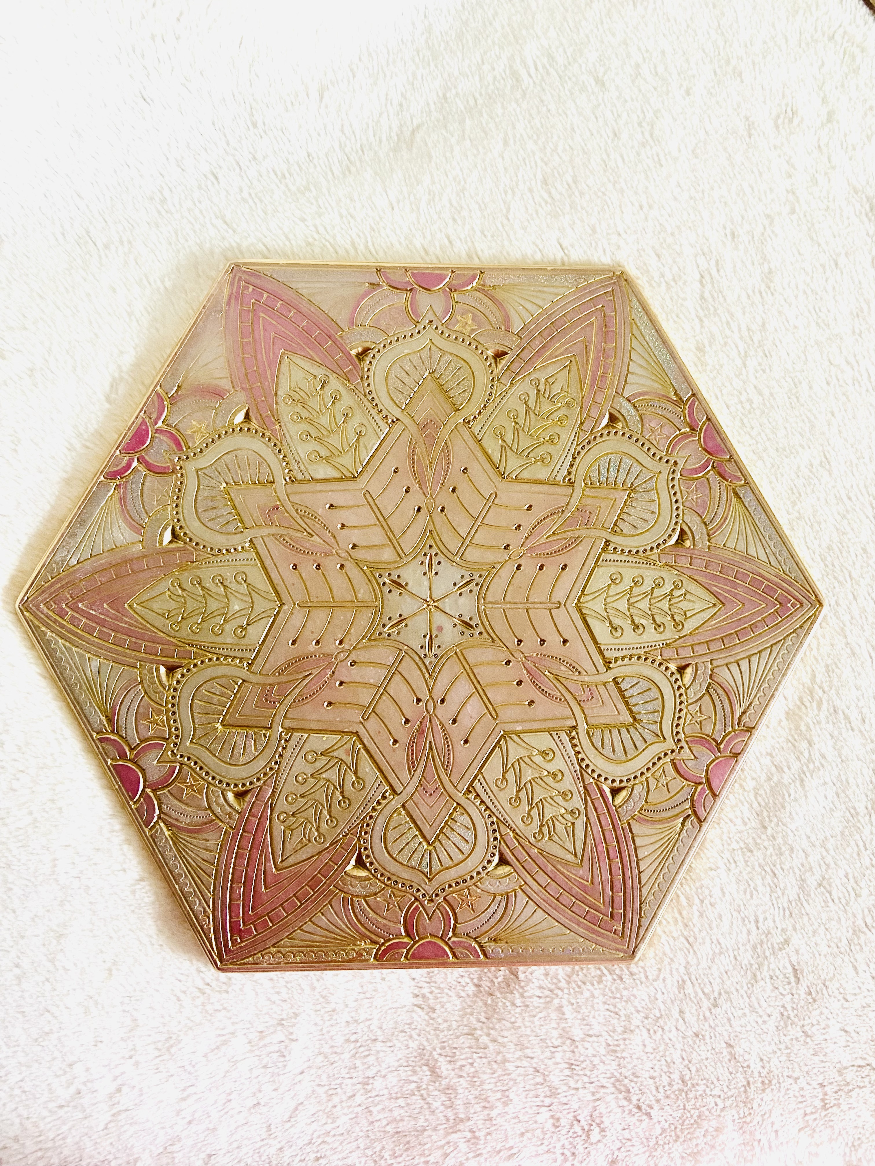 Decorative Hexagonal Placemat tray