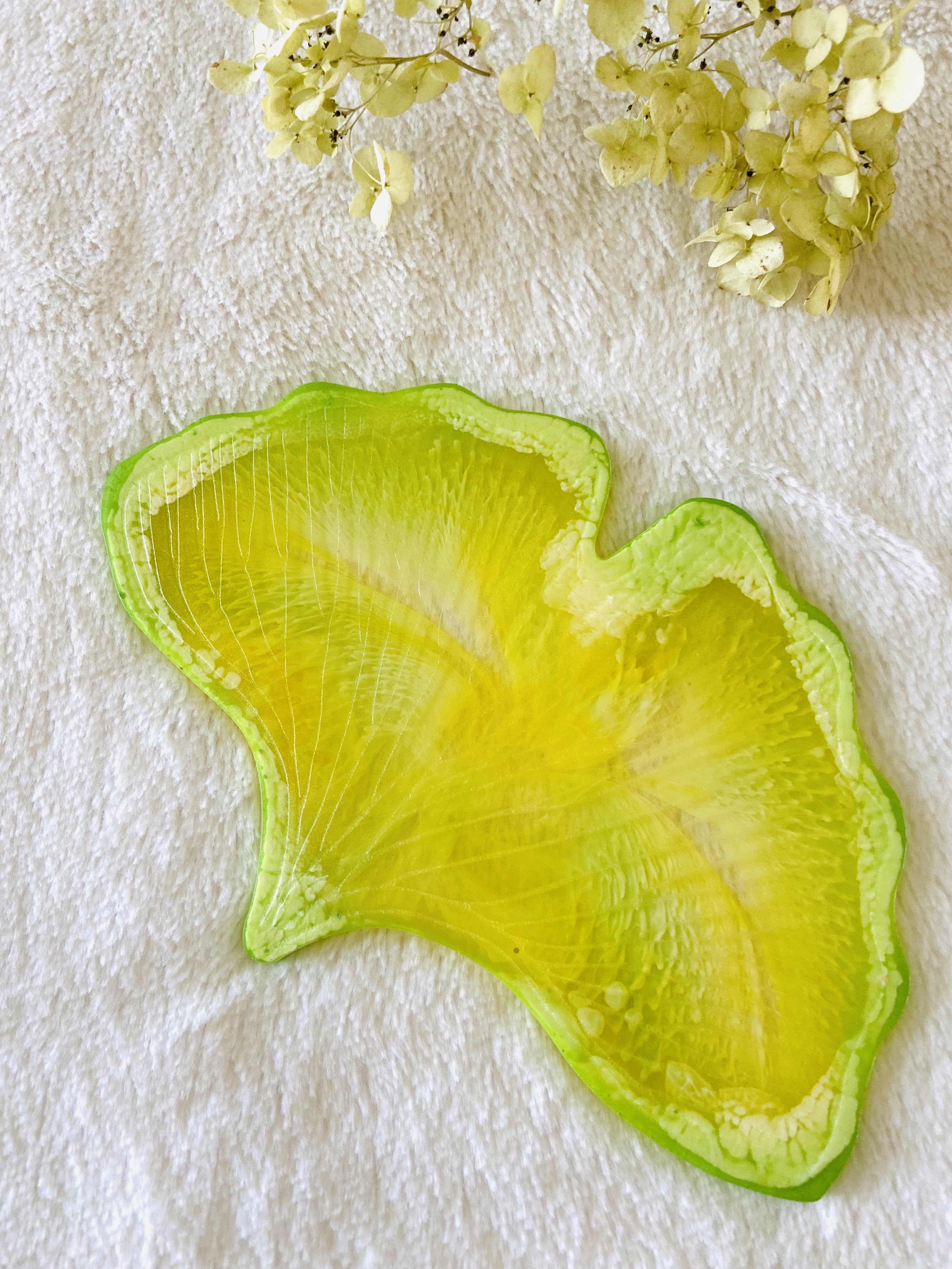 Decorative Ginkgo Leaf Plates