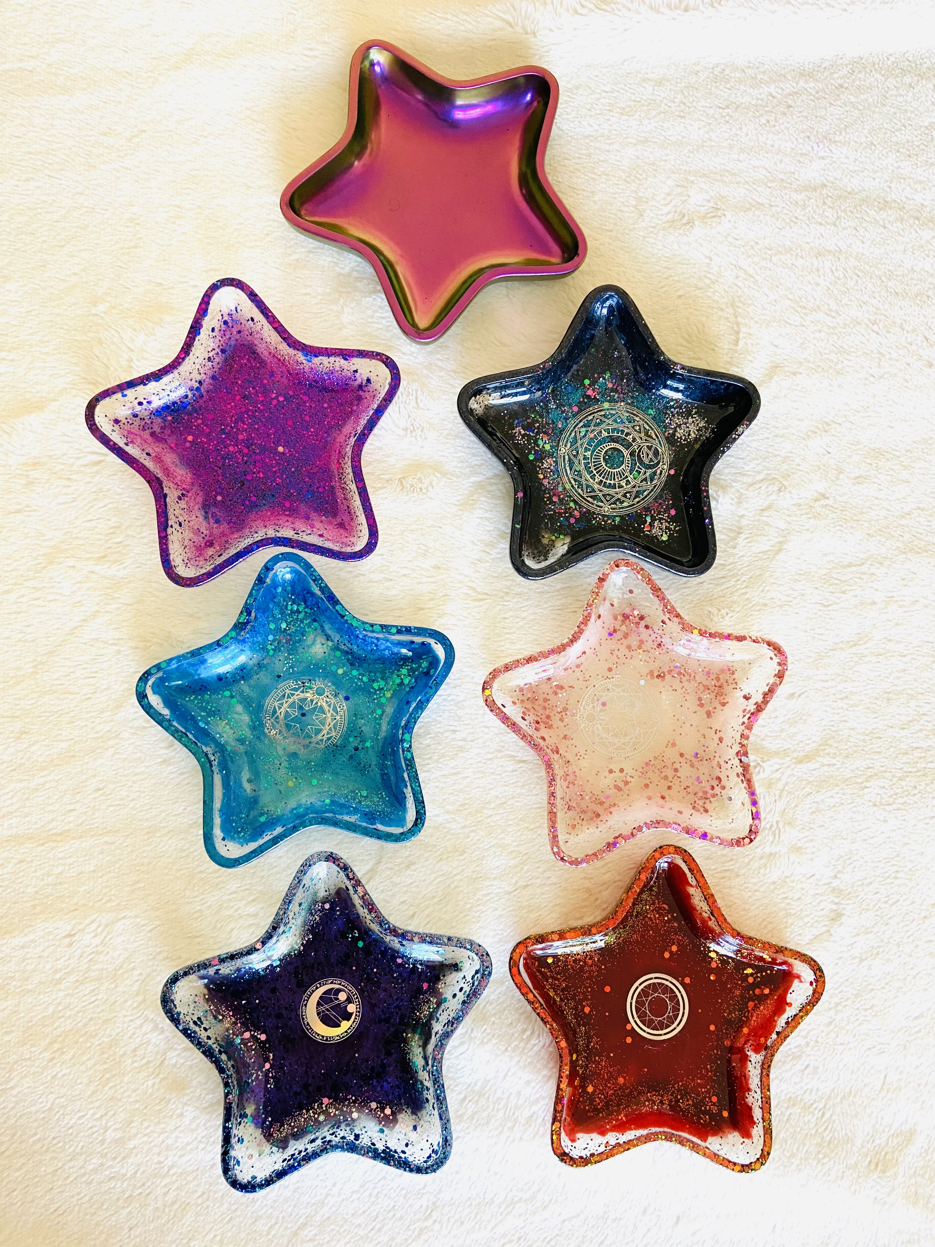 Star-shaped Resin Trays