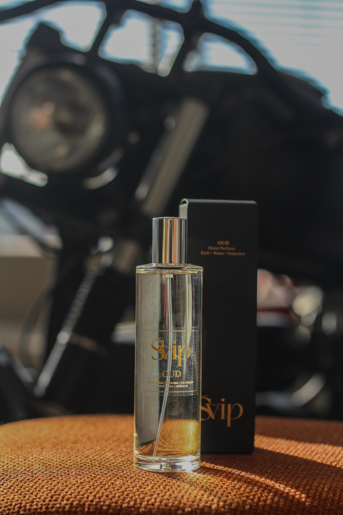 Purškiamas namų kvapas  OUD