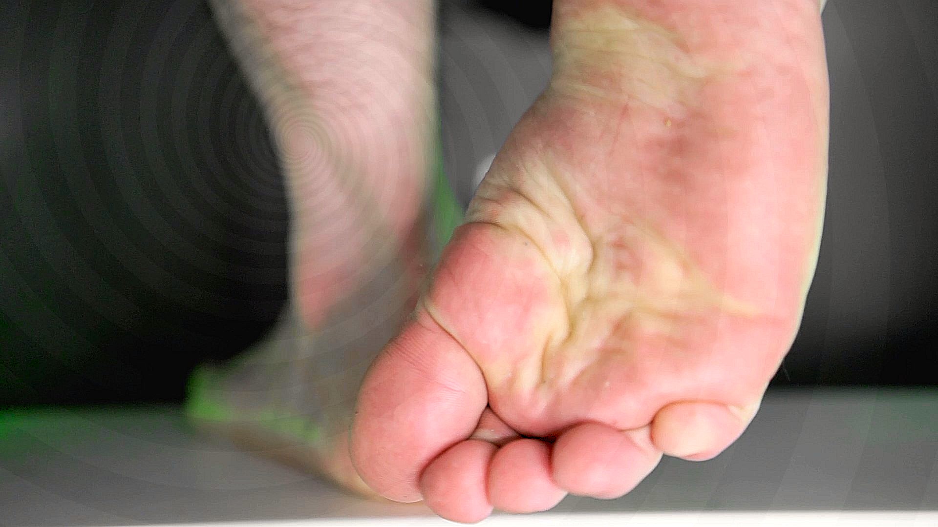 Hypnotic Feet P1