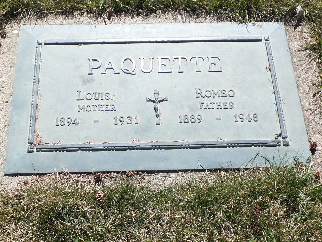 432070 Private Romeo Paquette