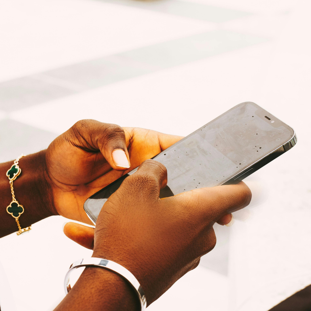 GESTION DES COMMENTAIRES & MESSAGES