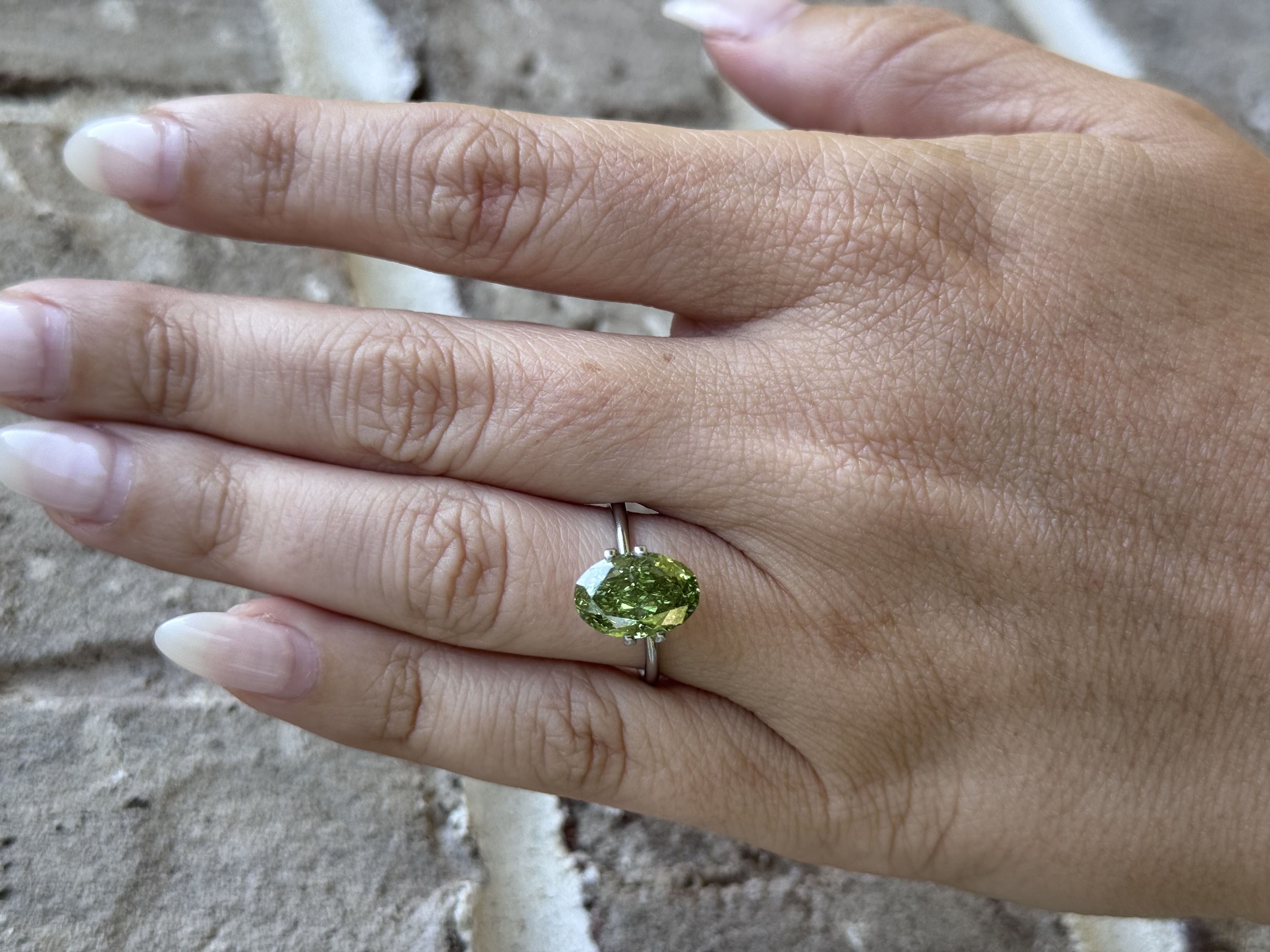 4.01 Carat Fancy Vivid Green VS1 Moval 