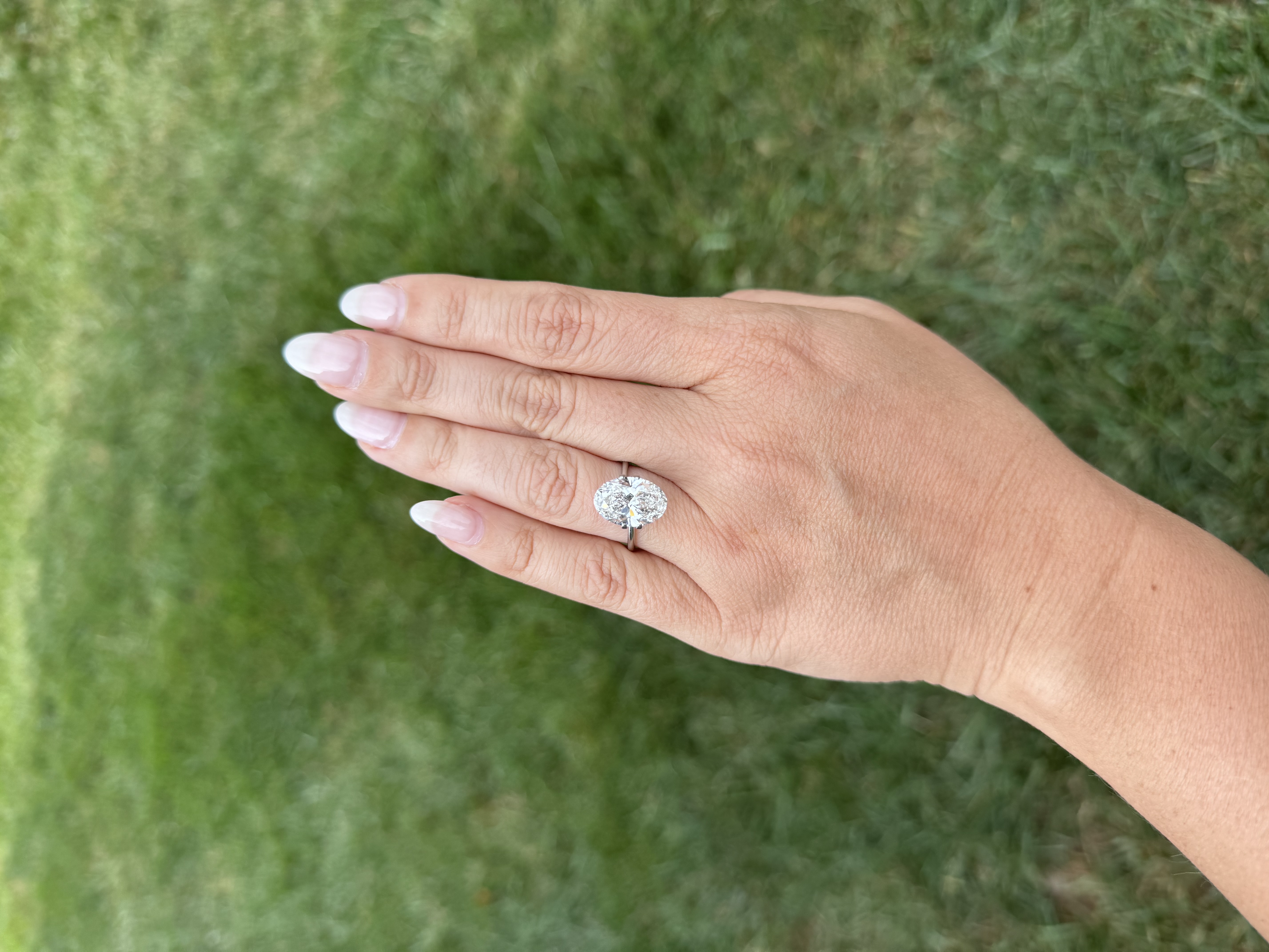 5.51 E VS1 Oval Diamond