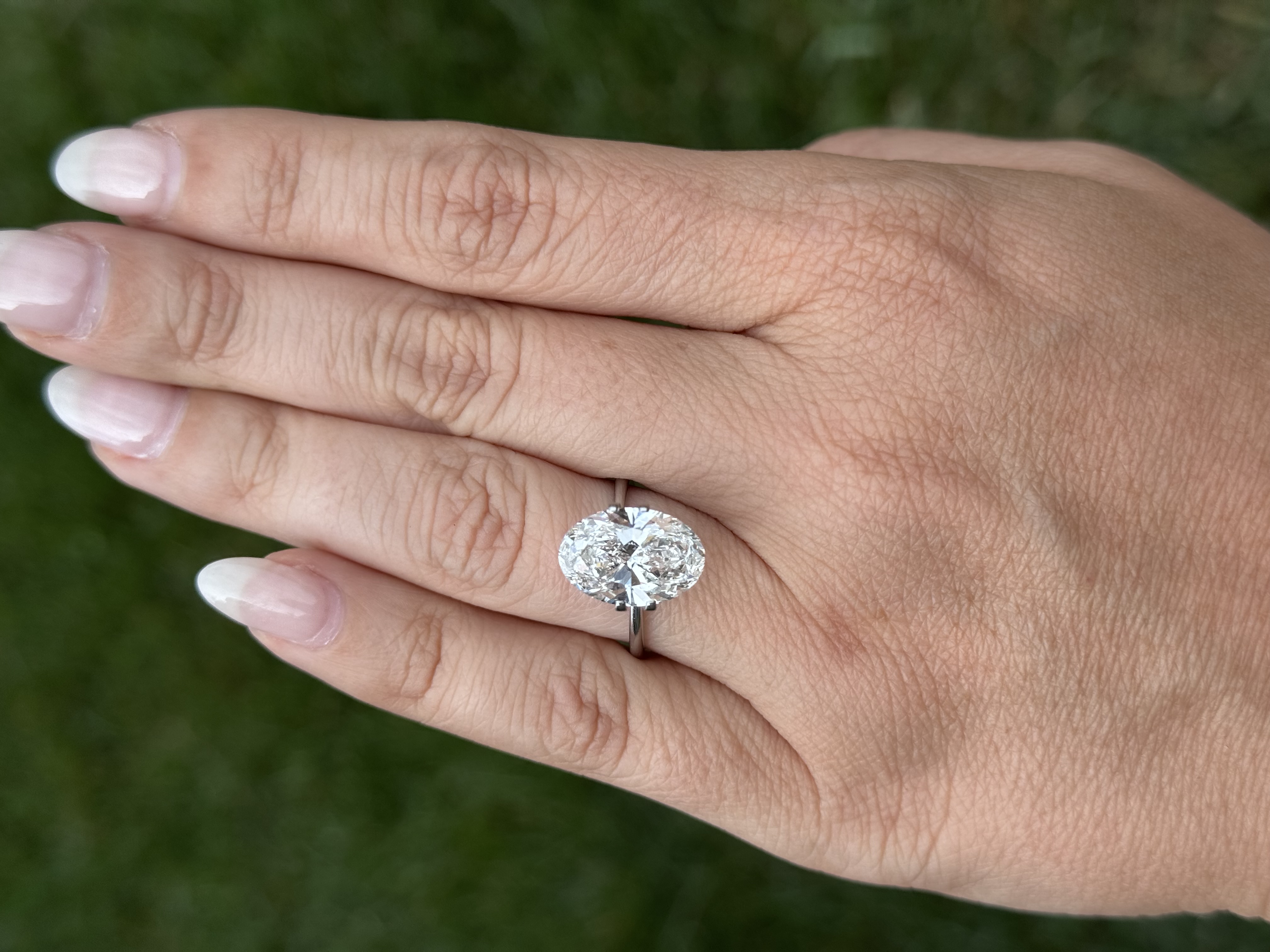 5.51 E VS1 Oval Diamond