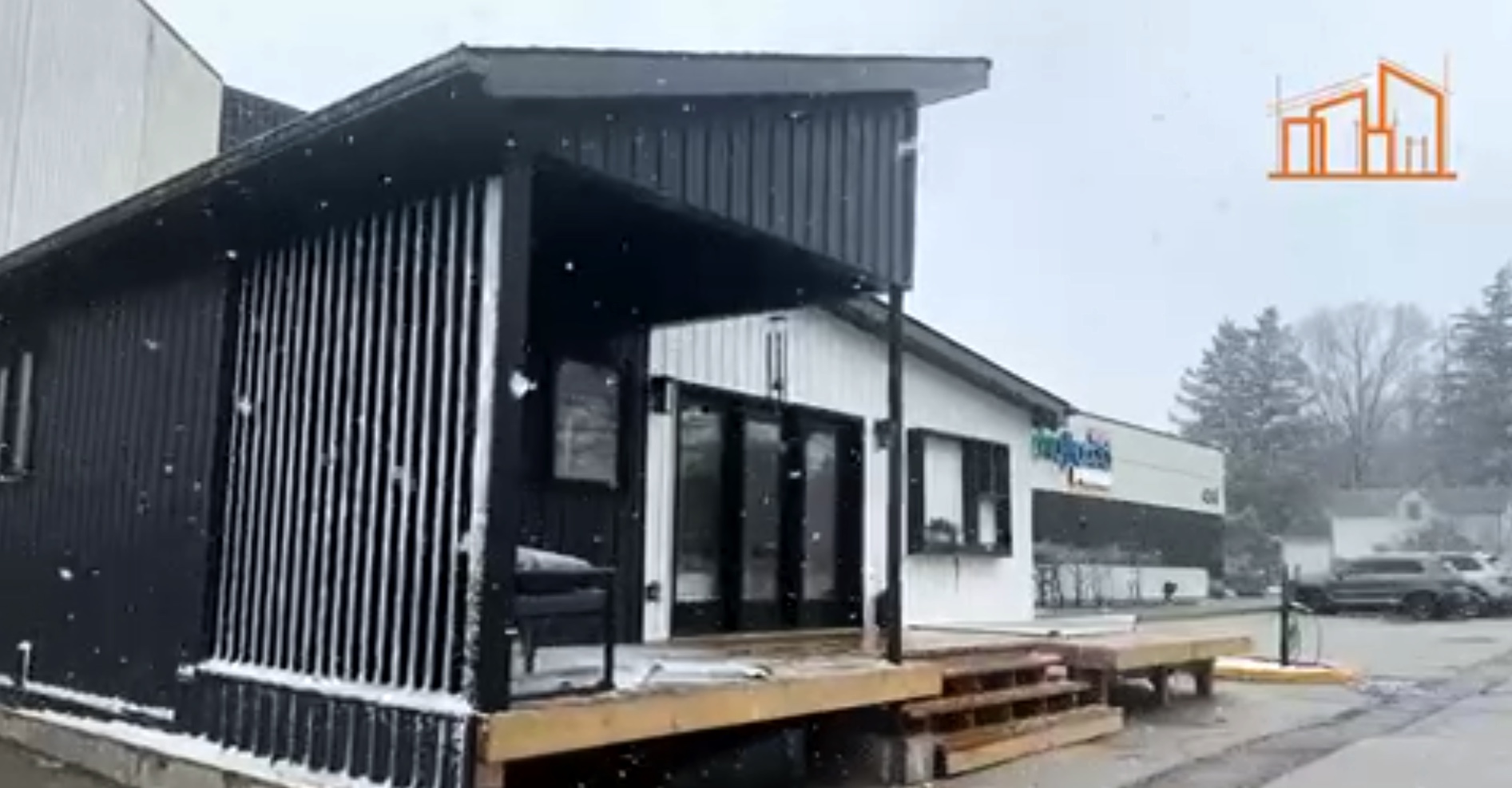 GARDEN HOMES GARDEN SUITE BEAUTIFUL & LUXURIOUS!!