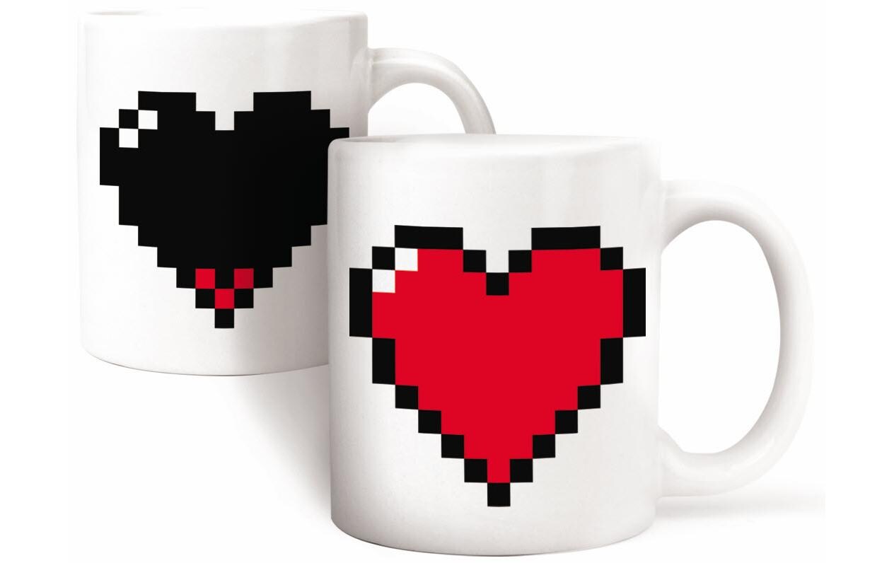 Kikkerland Tasse à café Coeur de pixel avec changement de couleur