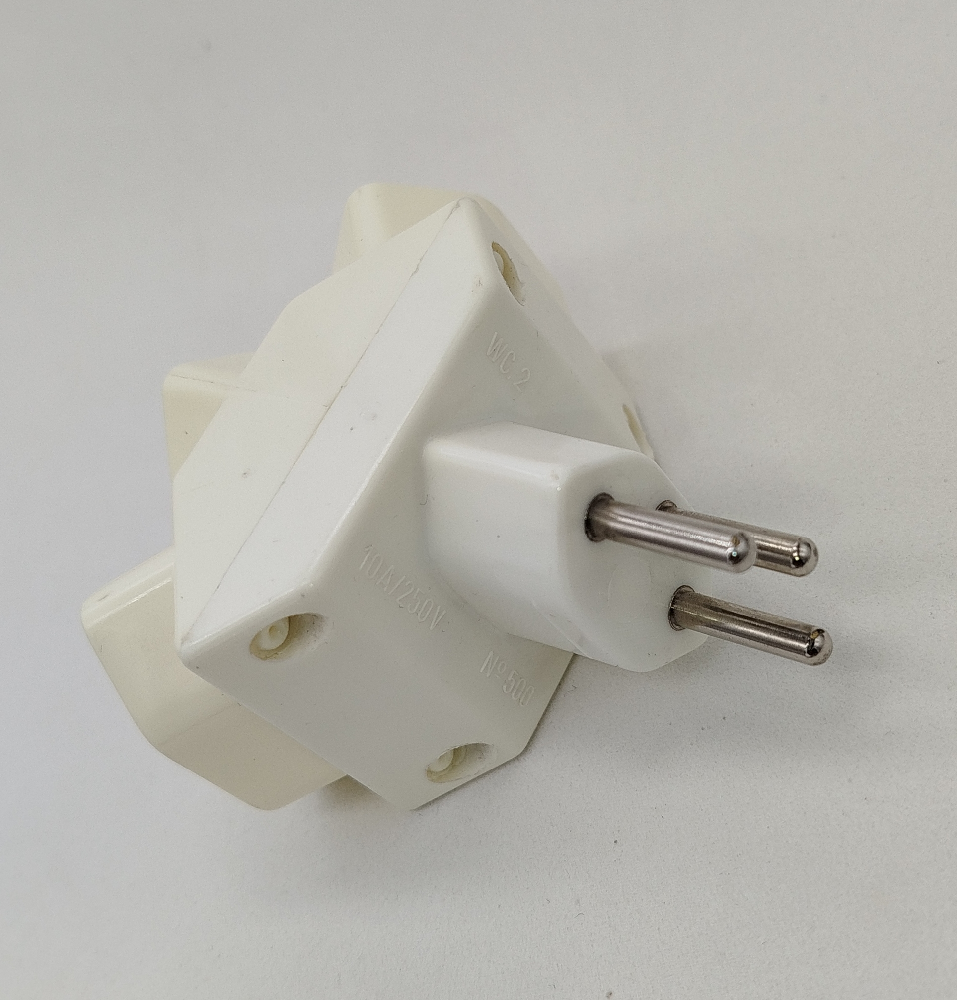 Adaptateur multiprise