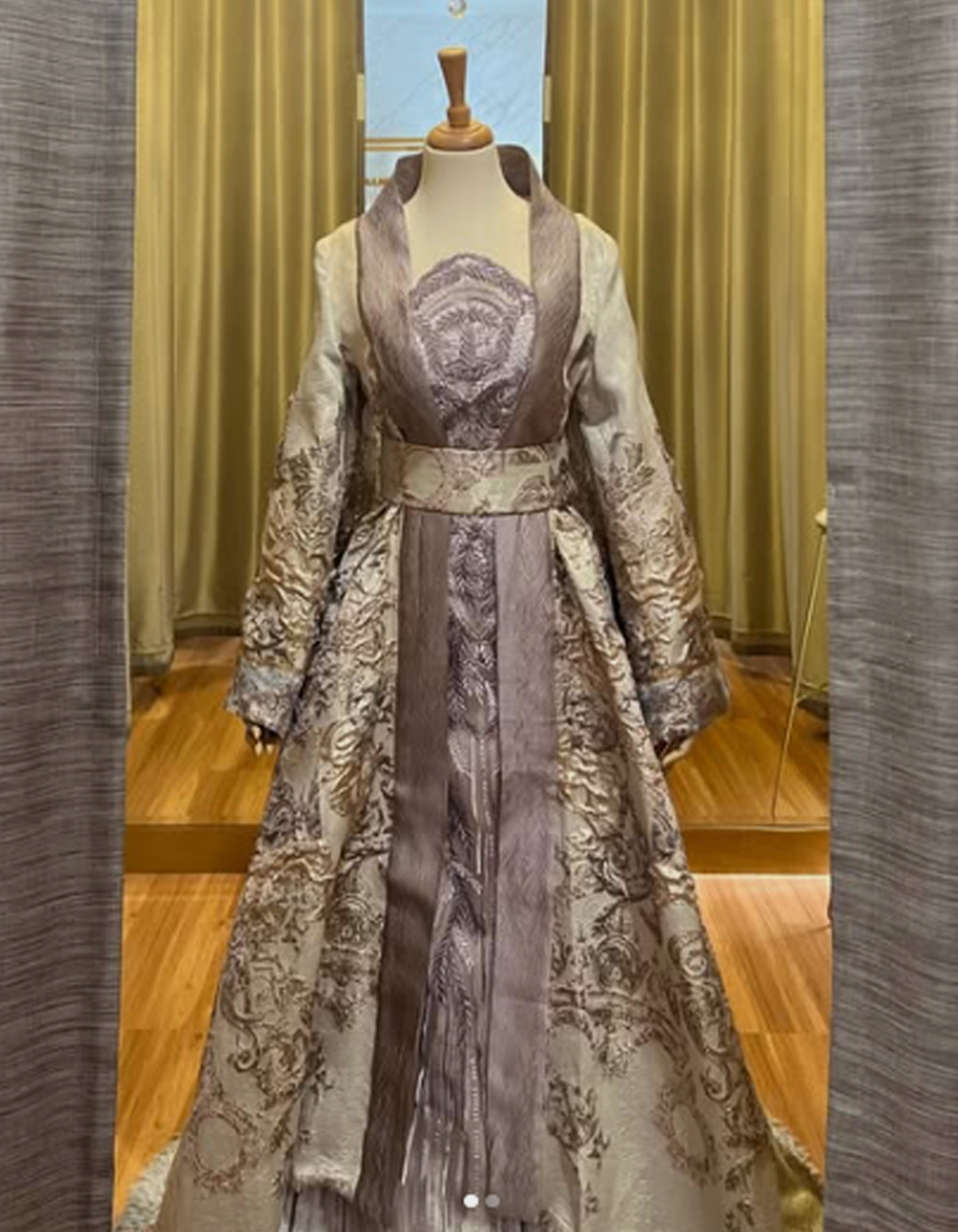 CC003- Lilac and Gold Modern Hanfu
