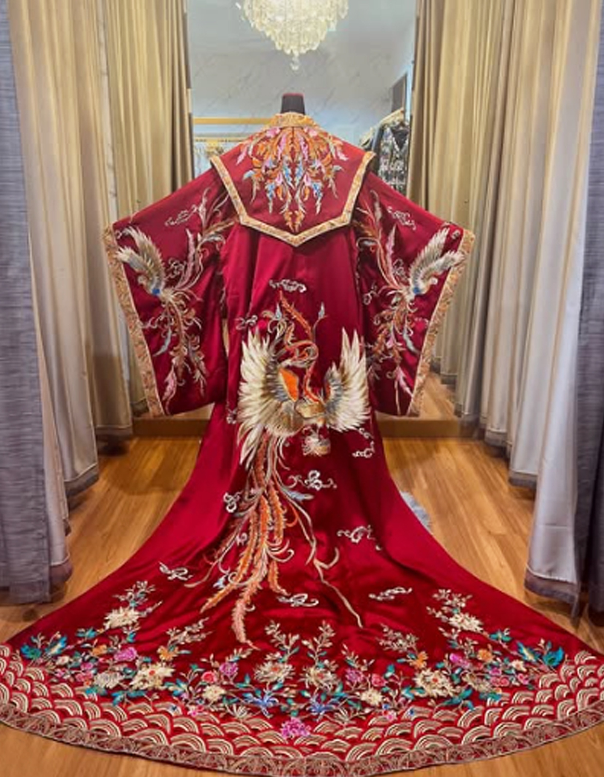 CC001- Red Phoenix Embroidery Hanfu