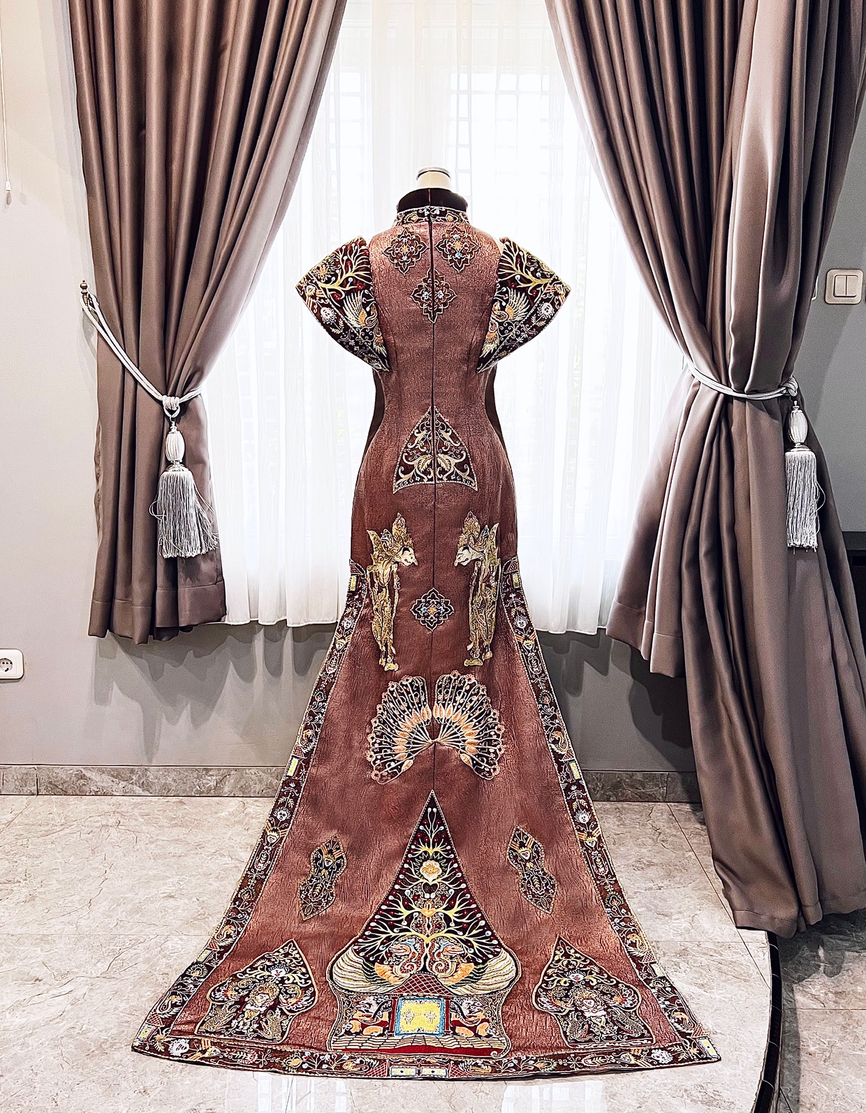 CC019 - Heritage in Bloom: The Wayang Rose Bronze Cheongsam
