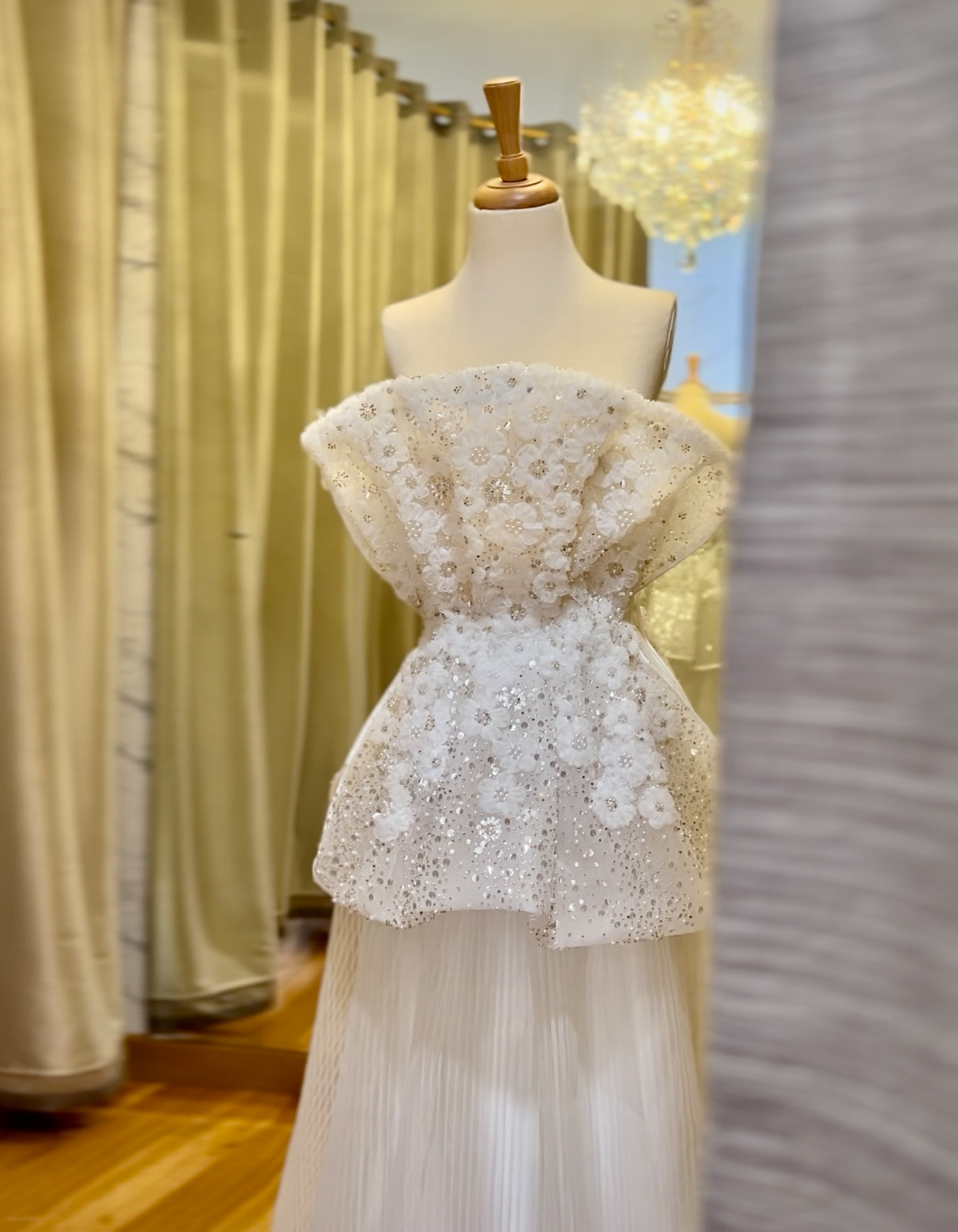 WC001 -  Sculpted Elegance: The 3D Bloom White Gown