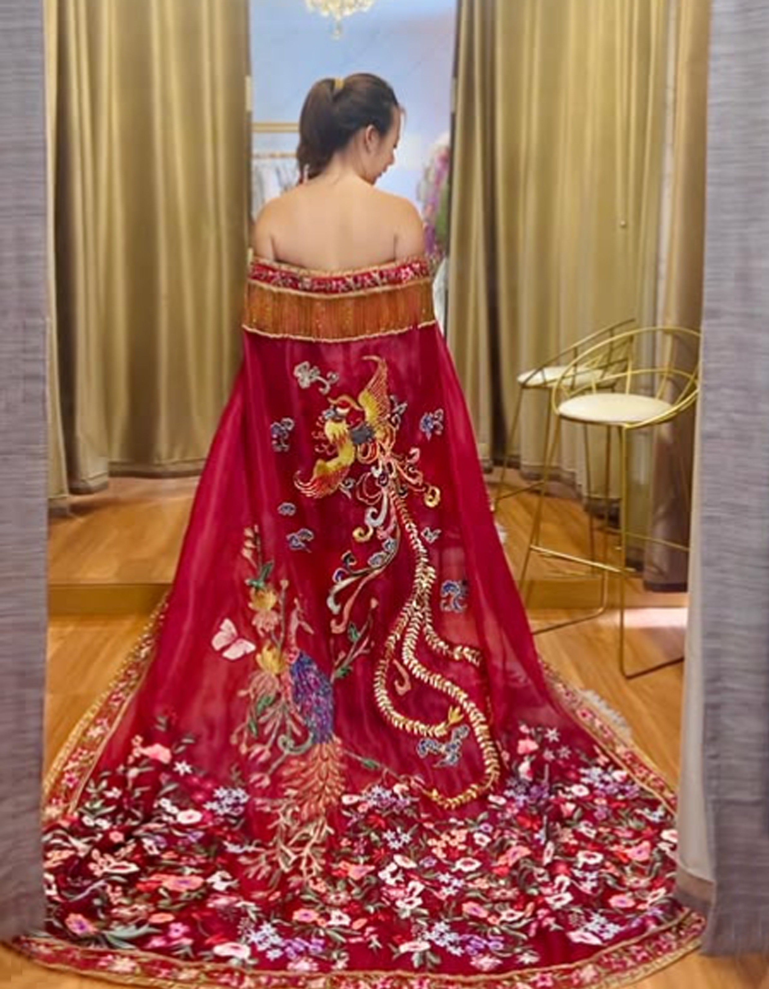 CC026 - The Imperial Bloom: Crane & Phoenix Legacy in Scarlet Red