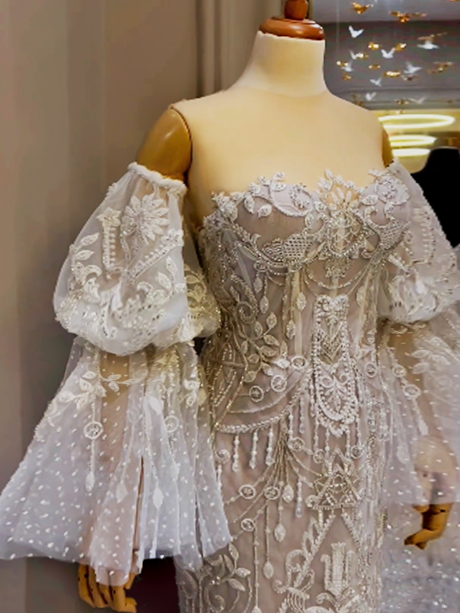 WC005 -  Ethereal Curve: The Chandelier Lace Mermaid