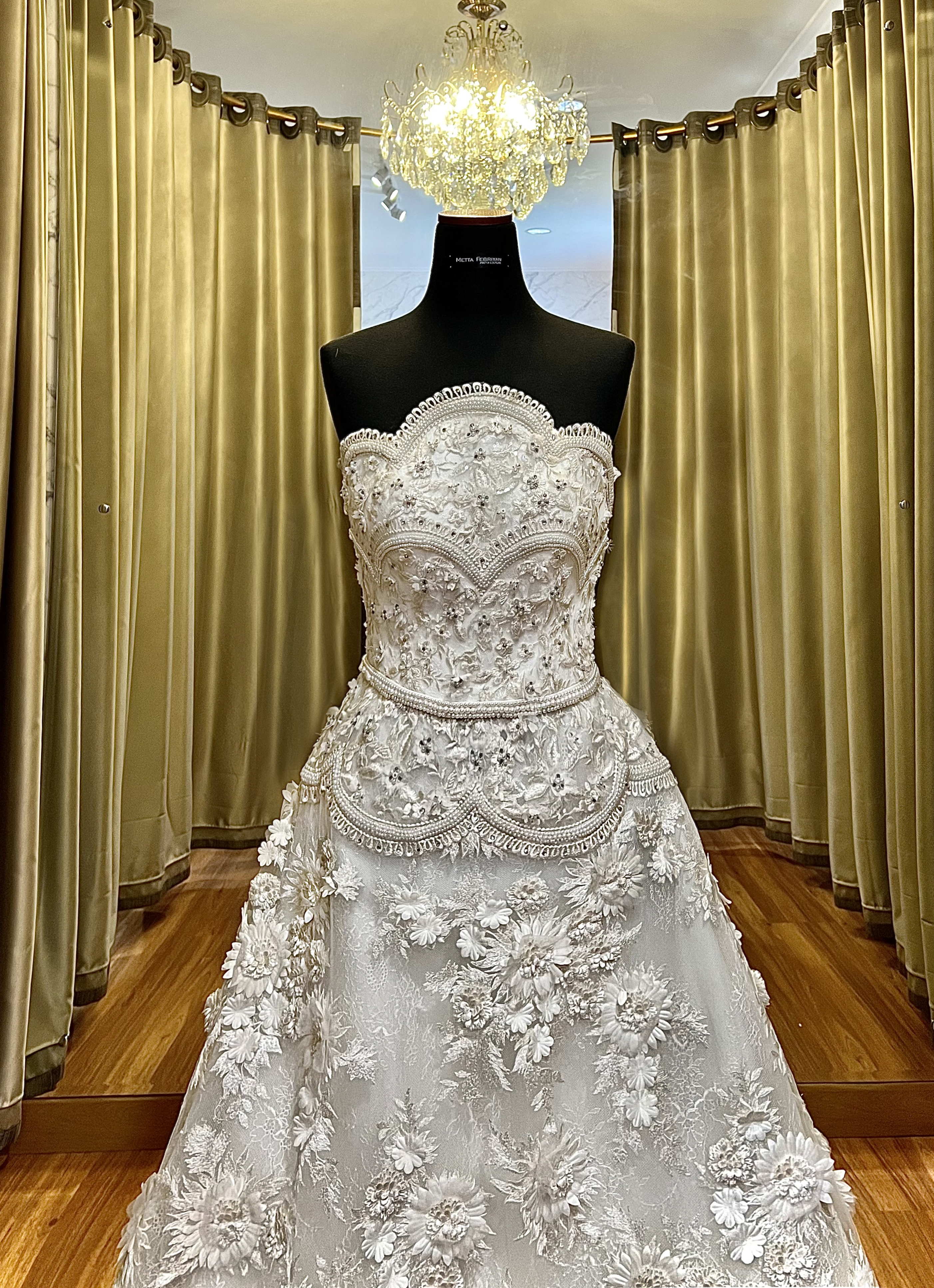 WC010 - Blooming Grace: The 3D Floral Dream Gown