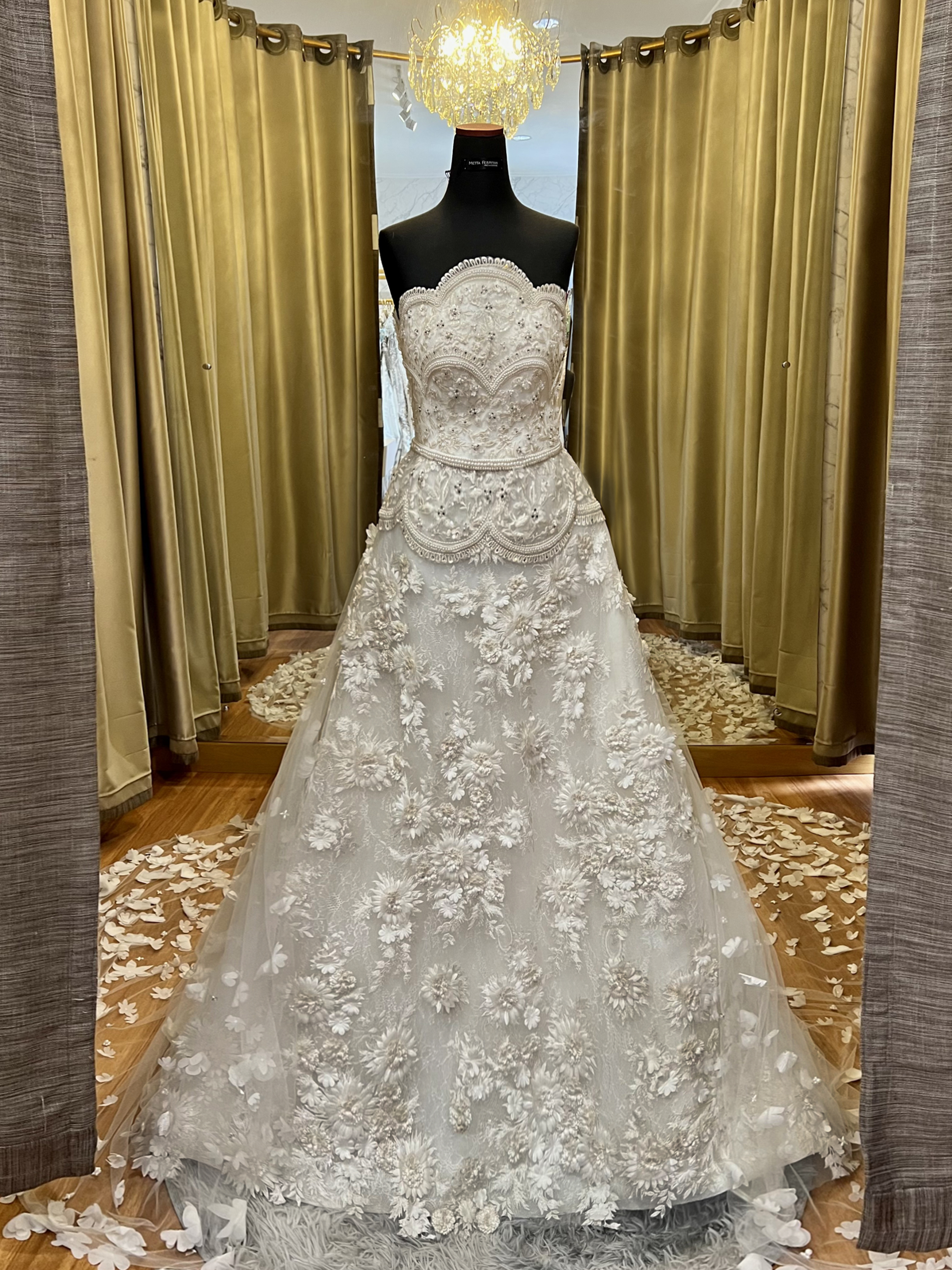 WC010 - Blooming Grace: The 3D Floral Dream Gown