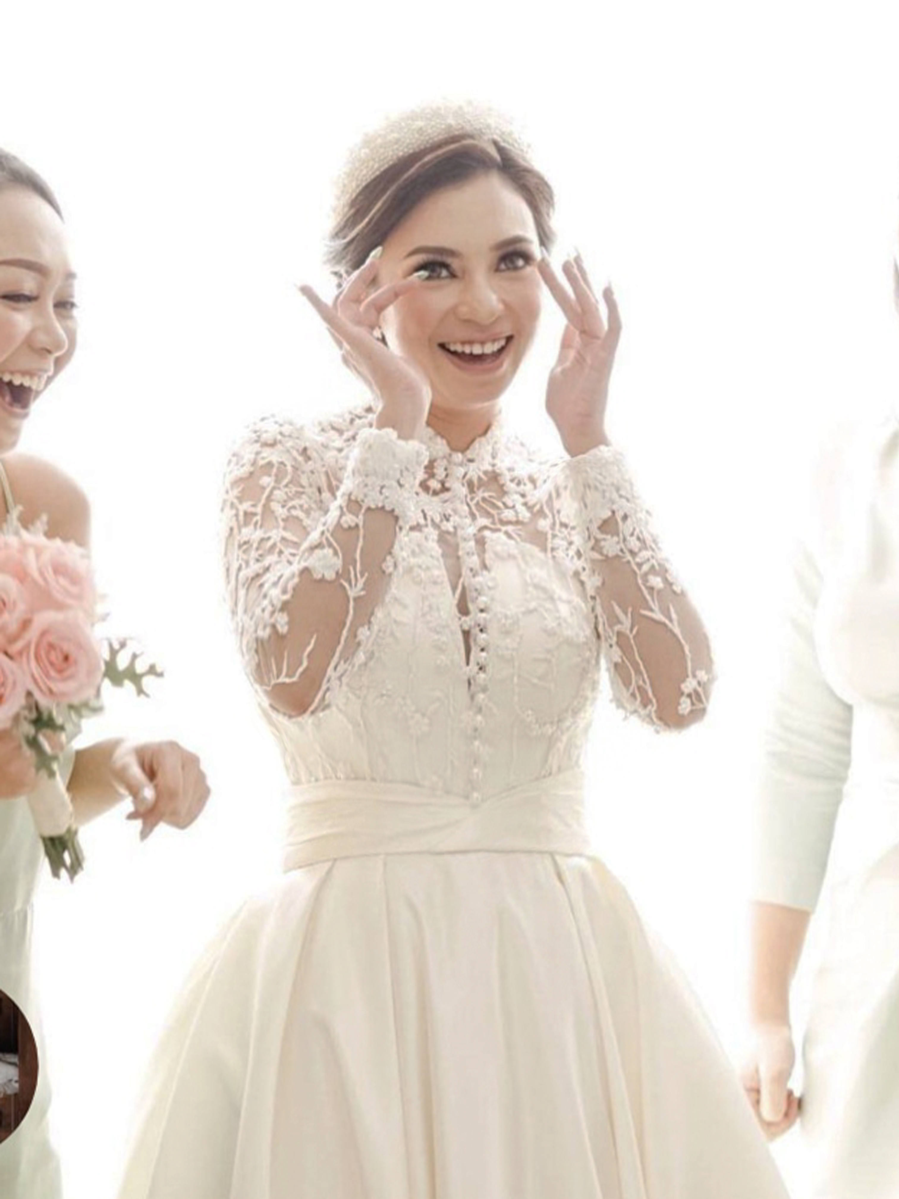 WC011 - Timeless Grace: The Modern Heirloom Gown