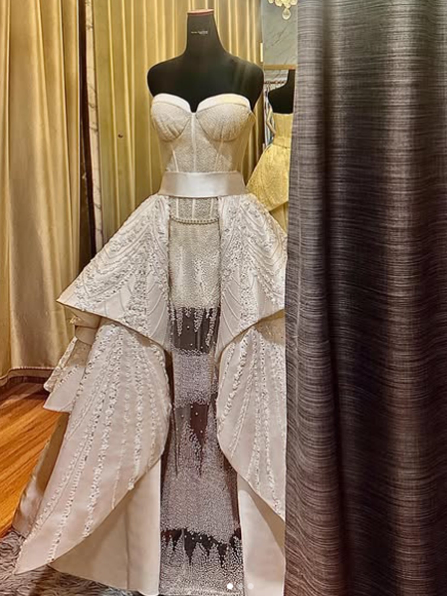 WC016 - The Sculptural Muse