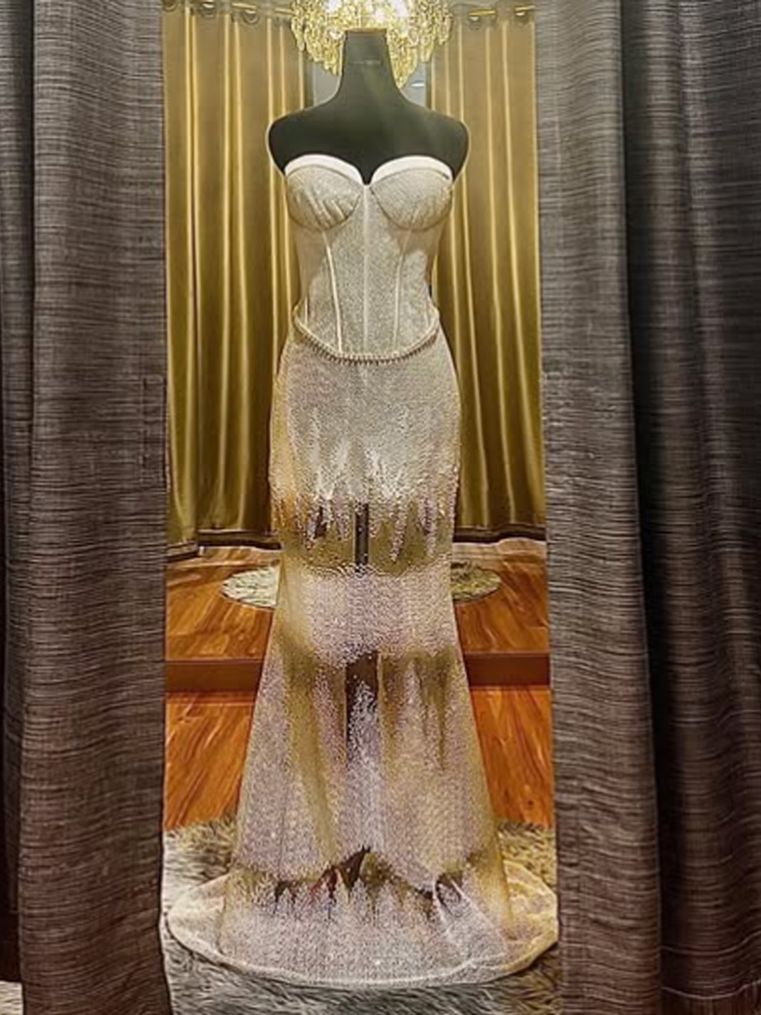WC016 - The Sculptural Muse