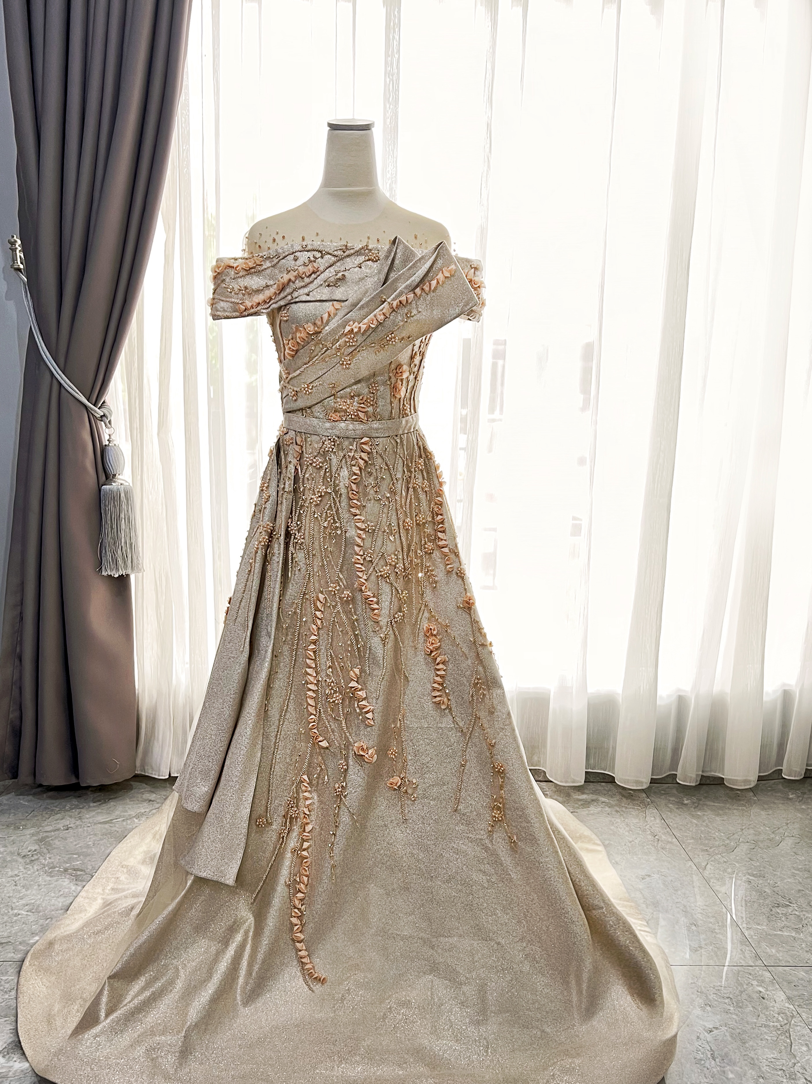 GC013 -  Golden Bloom: Sculpted in Softness