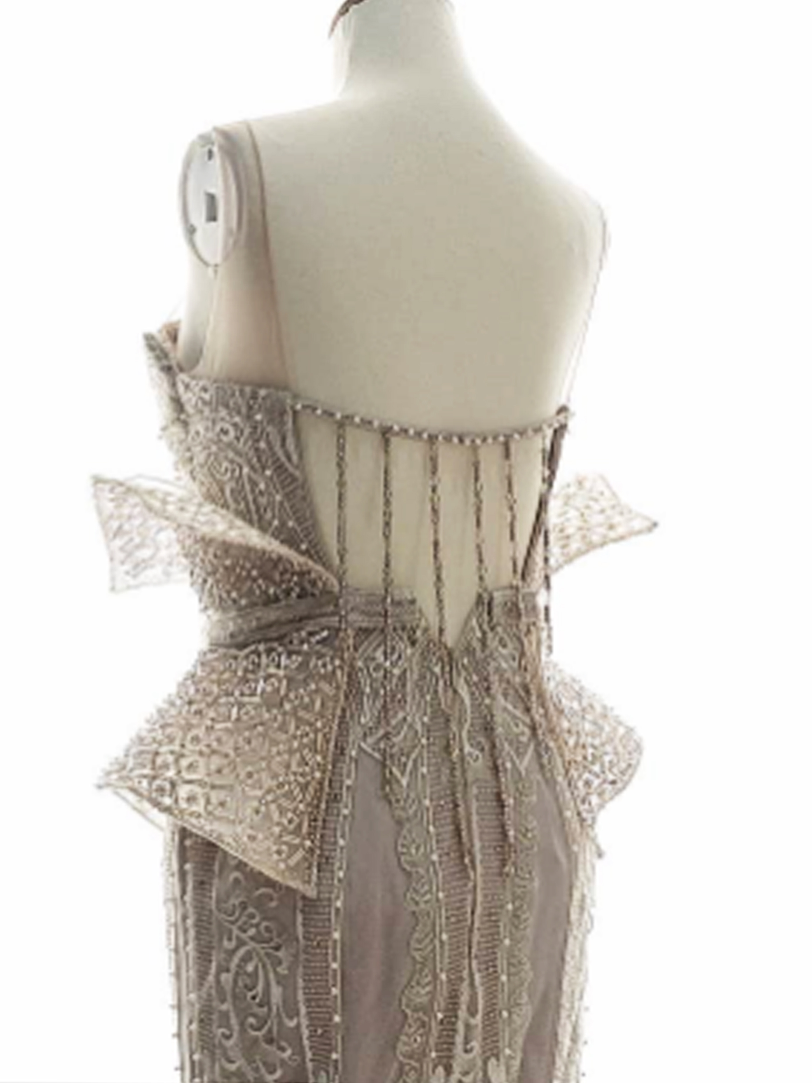 GC019 -  Regalia : Nude Baroque Muse
