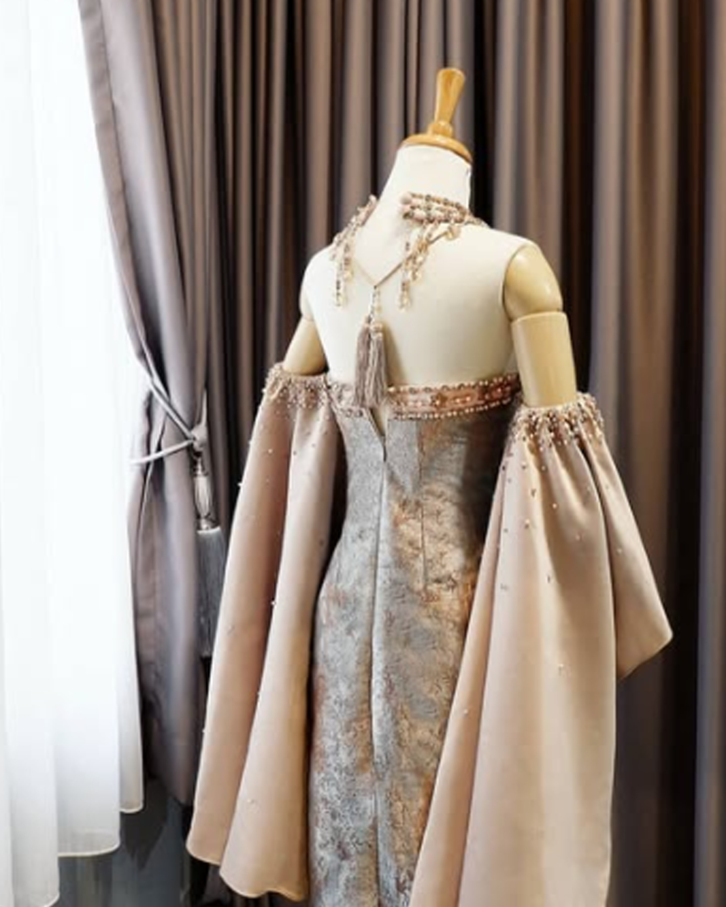CC031 -  Knee-Length Silver Nude Cheongsam
