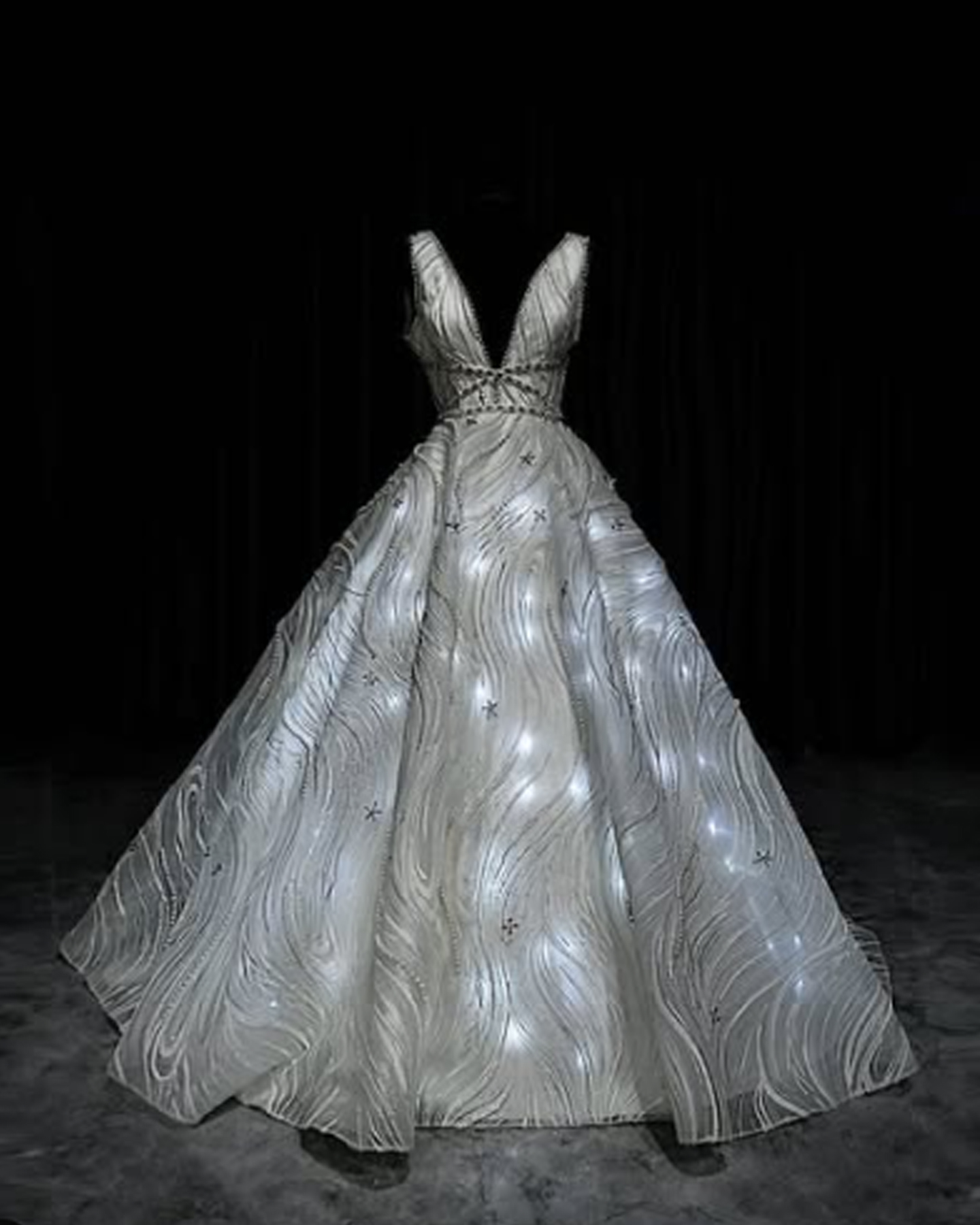 WC022 - Nova Lumière: Glow in The Dark Gown