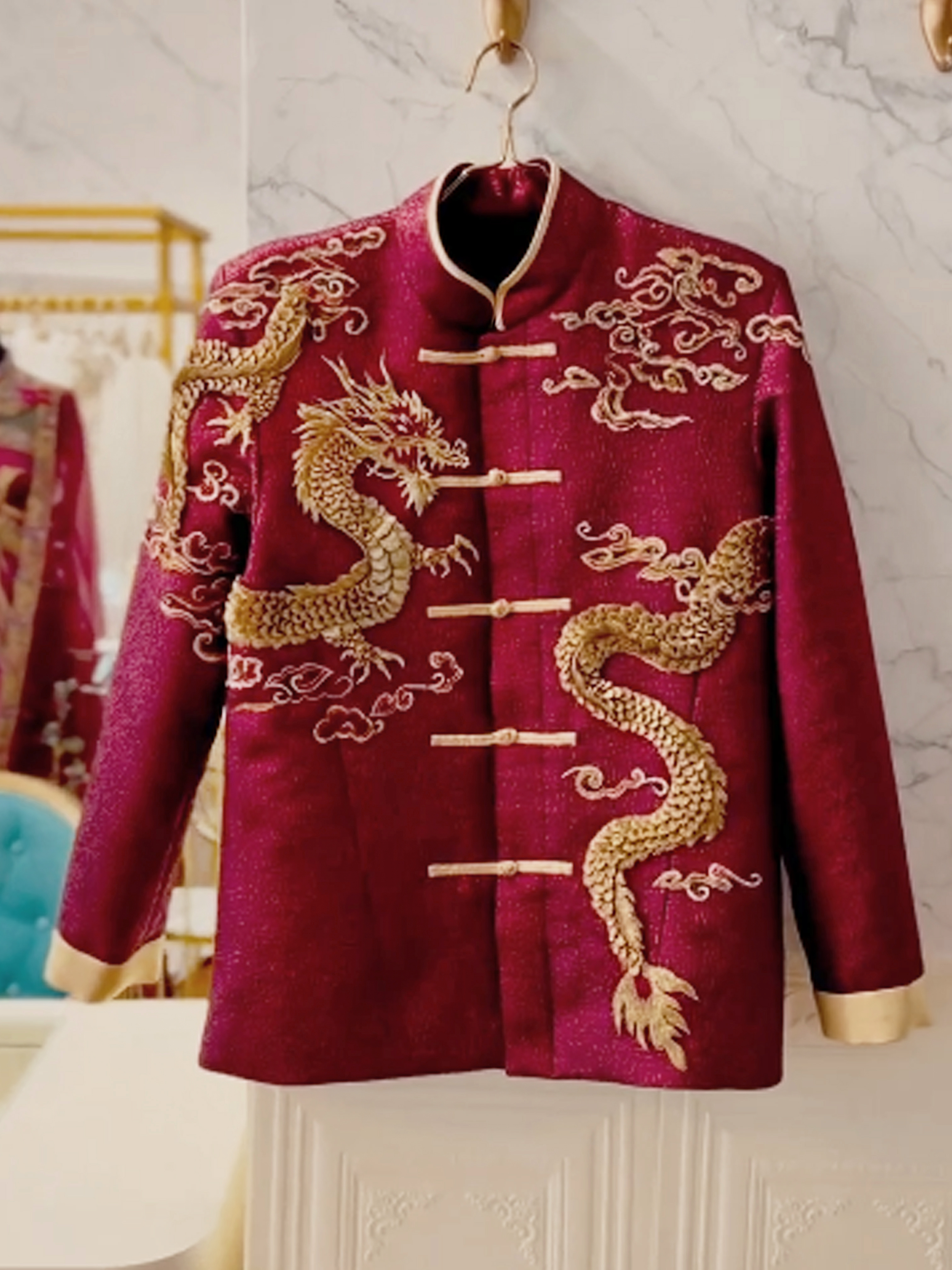 CC034 -  Regal Crimson Majesty: 3D Dragon Scale Jacquard Changshan
