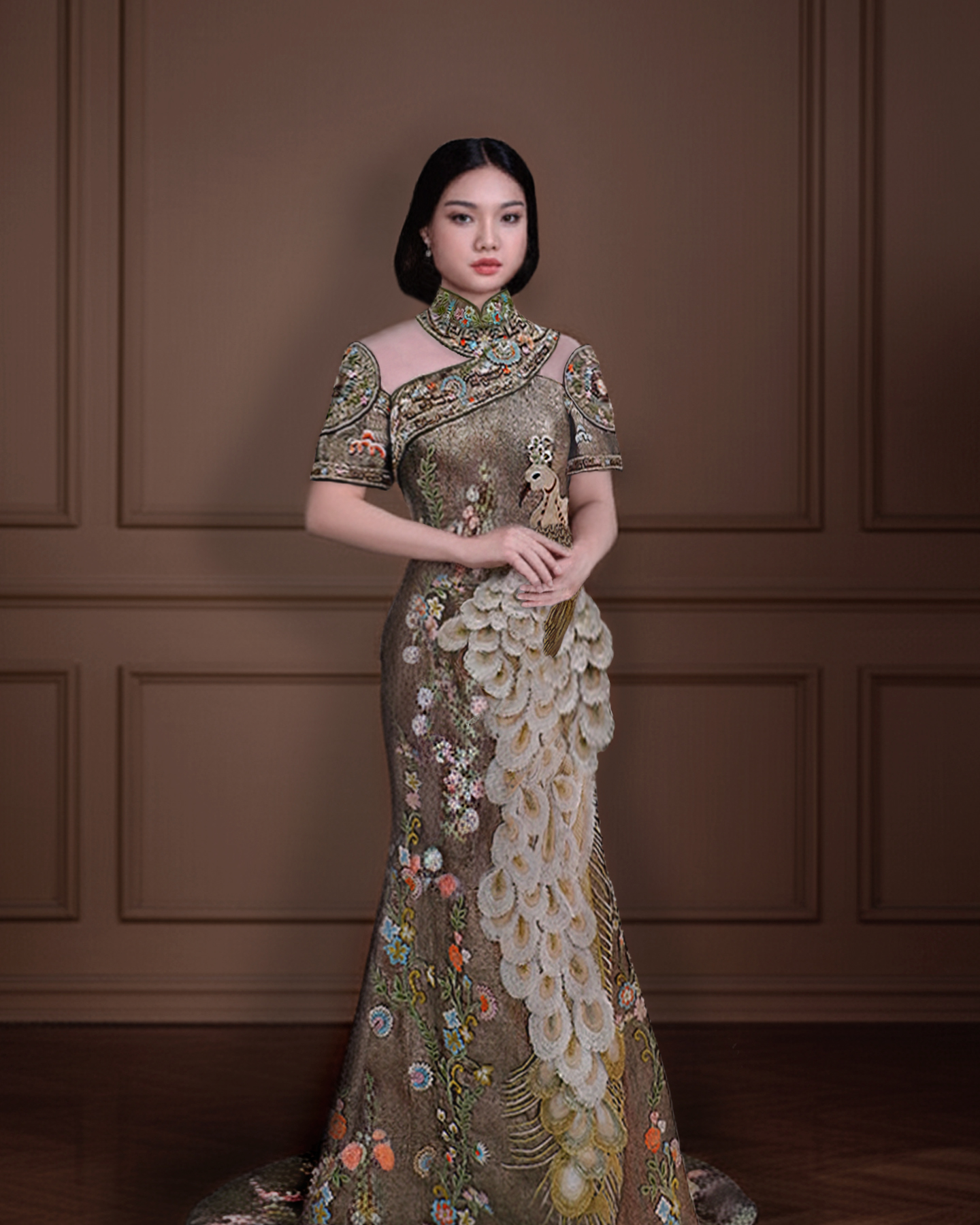 CC030 -  Bronze Majesty: The Albino Peacock Cheongsam