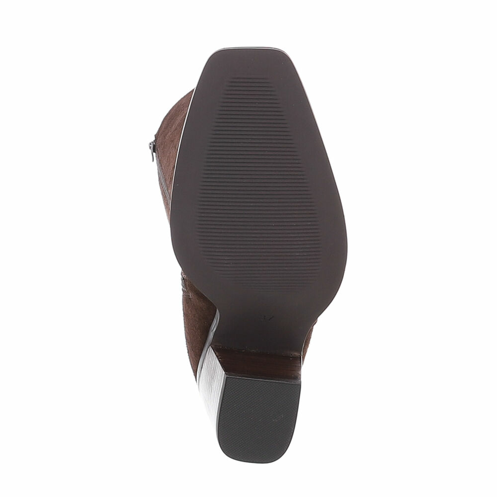 Rudi ilgaauliai batai