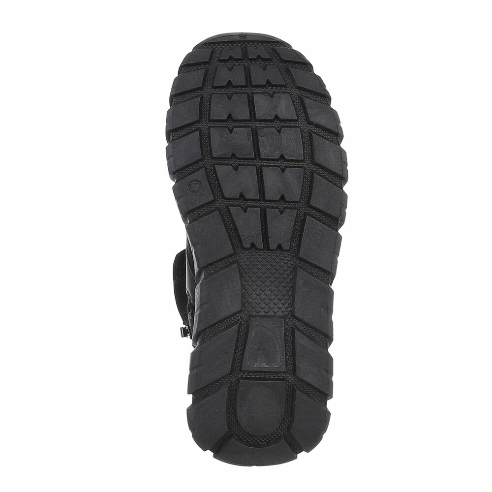 Juodi sportiniai batai su kailiuku