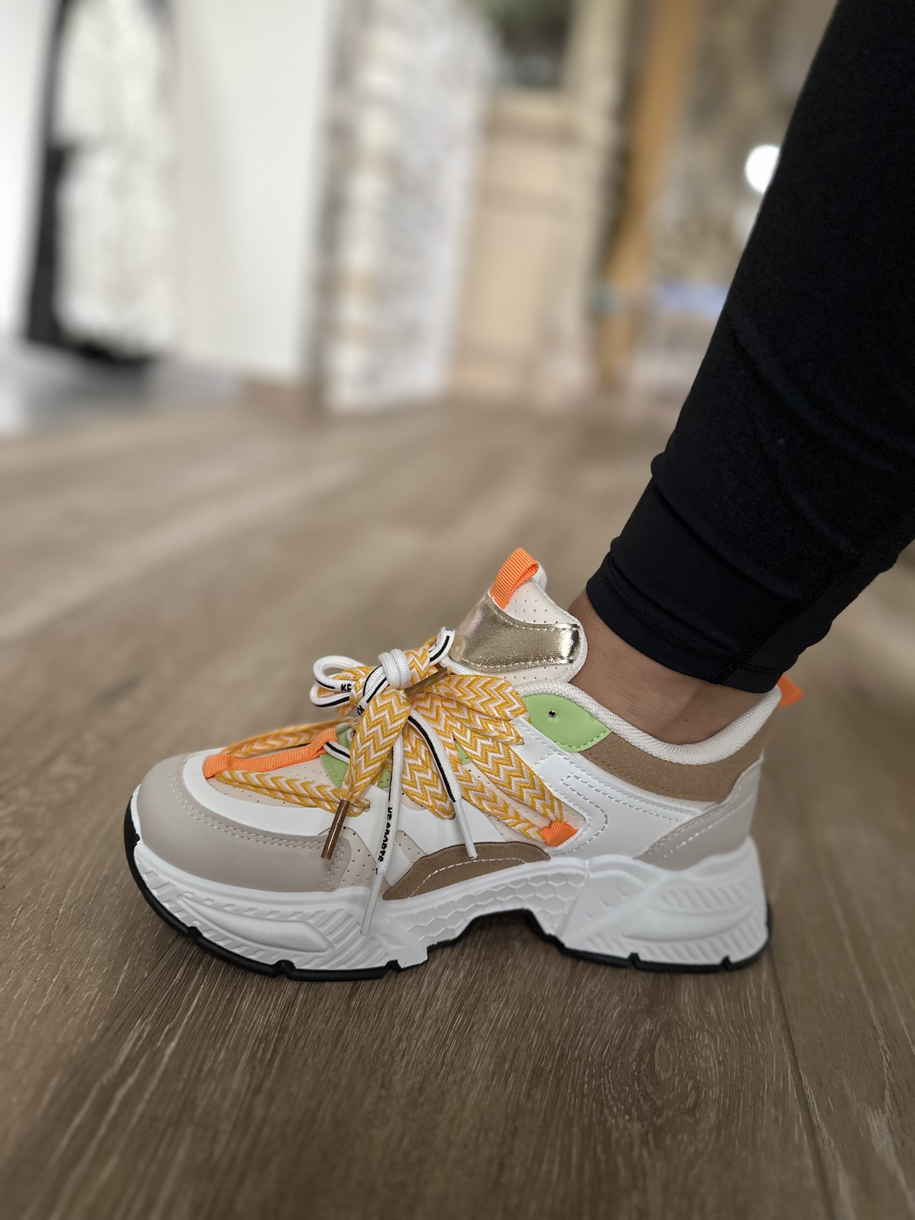 Spalvingi sportiniai batai